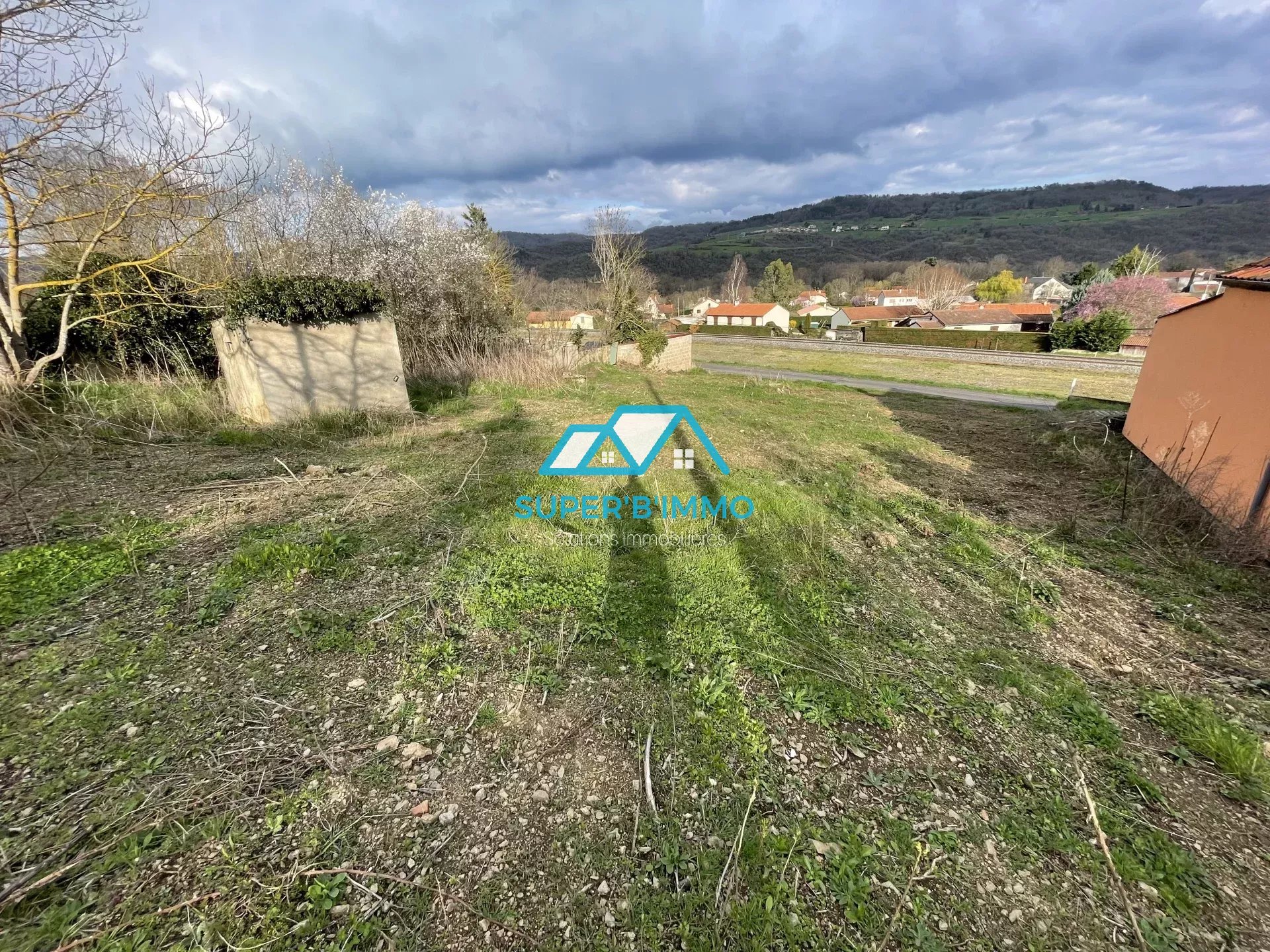 TERRAIN CONSTRUCTIBLE - 1 127m2