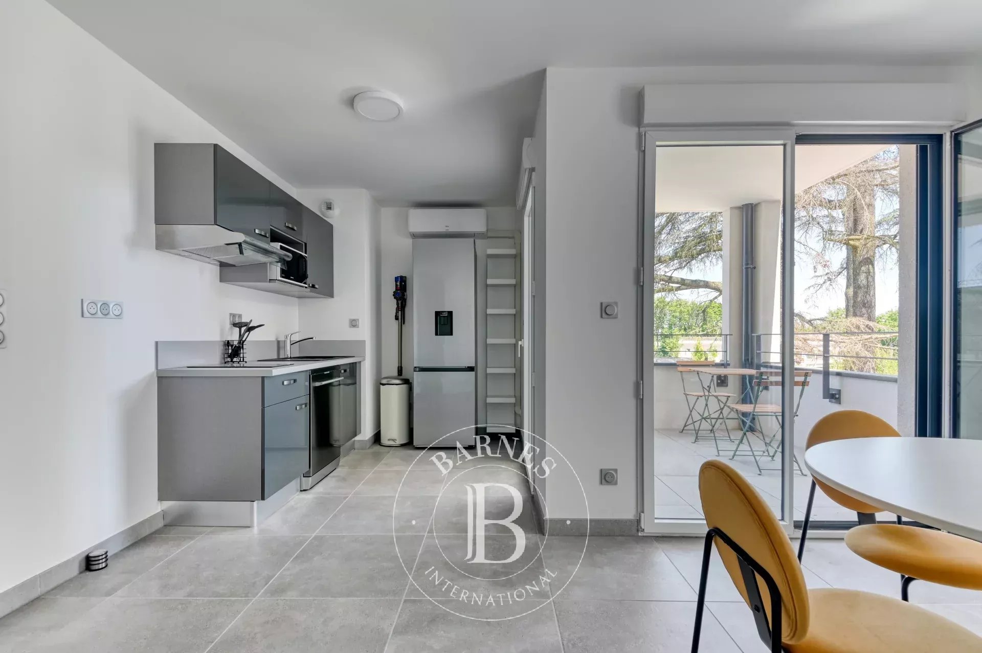 Daire Saint-Cyr-au-Mont-d'Or