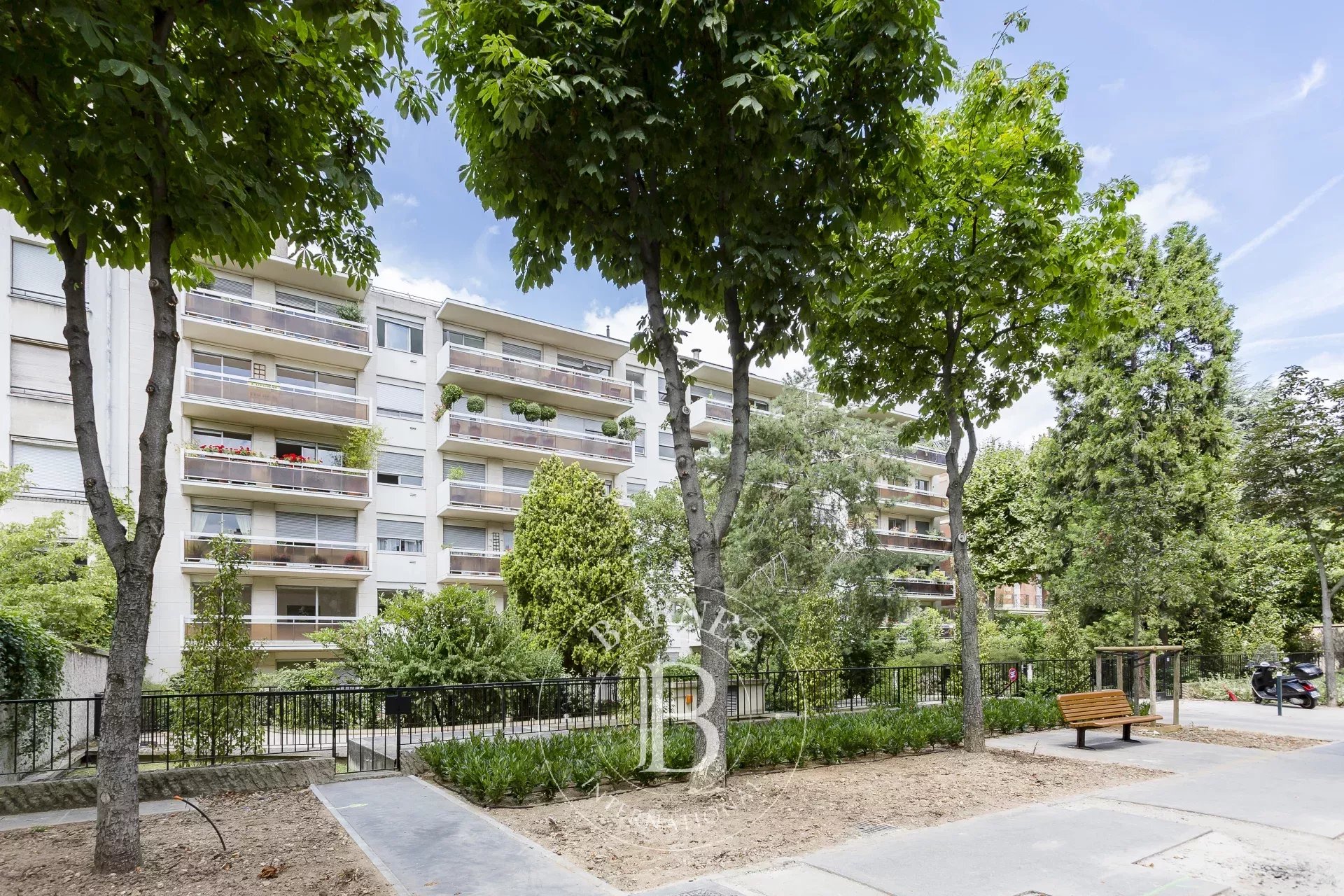 Neuilly - Inkermann - Garden Level - 3 Bedroom Dual-Aspect Apartment - picture 28