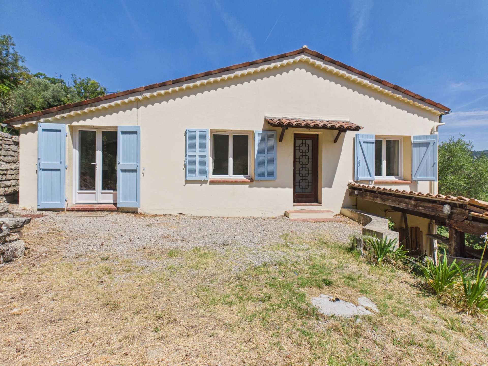 House with a view walking distance to the village - Seillans