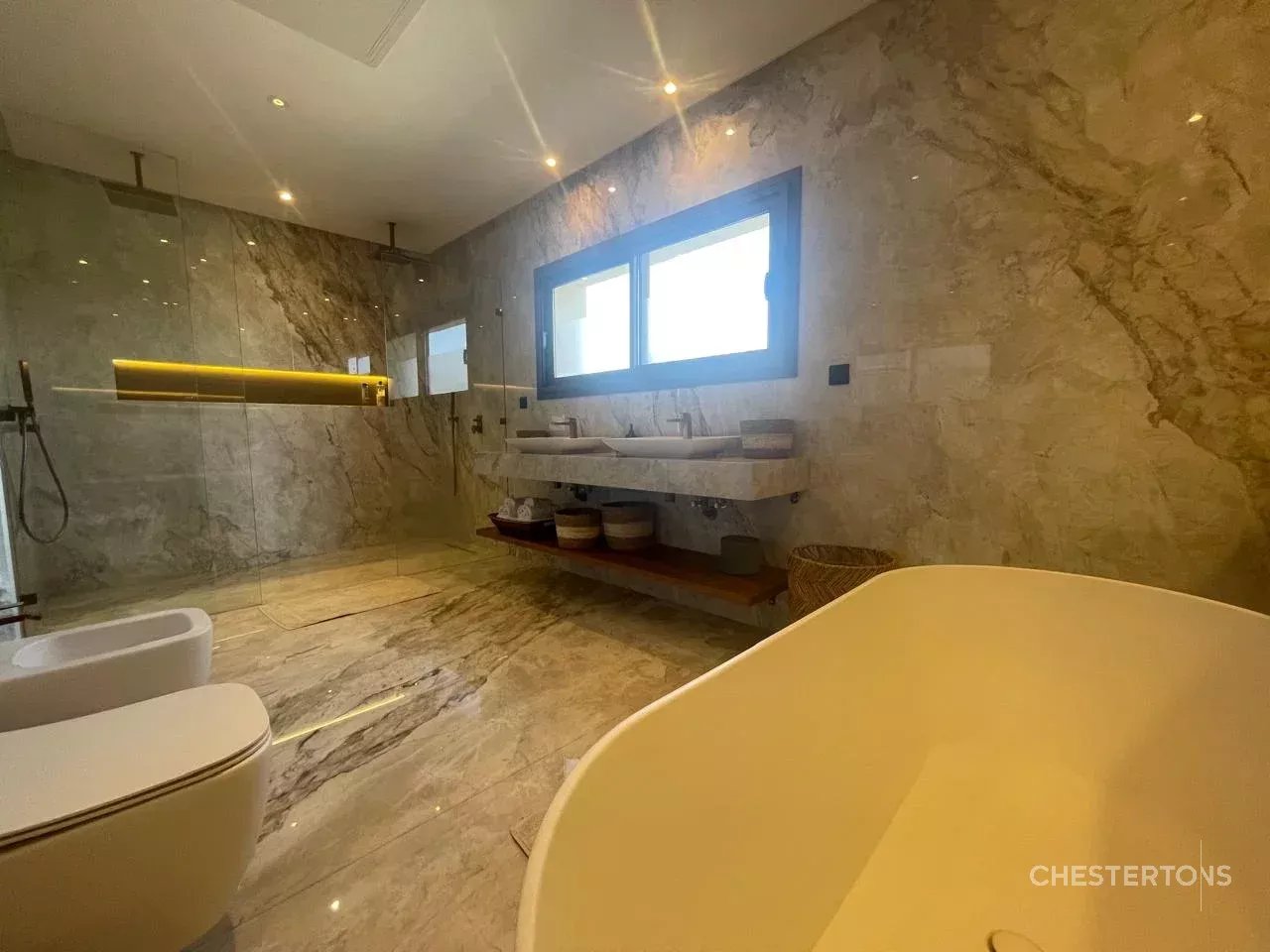  Image of Villa - 5 Bedrooms - 5 Bathrooms for Sale in Marrakech-Ménara-Marrakech-Morocco, Image 39