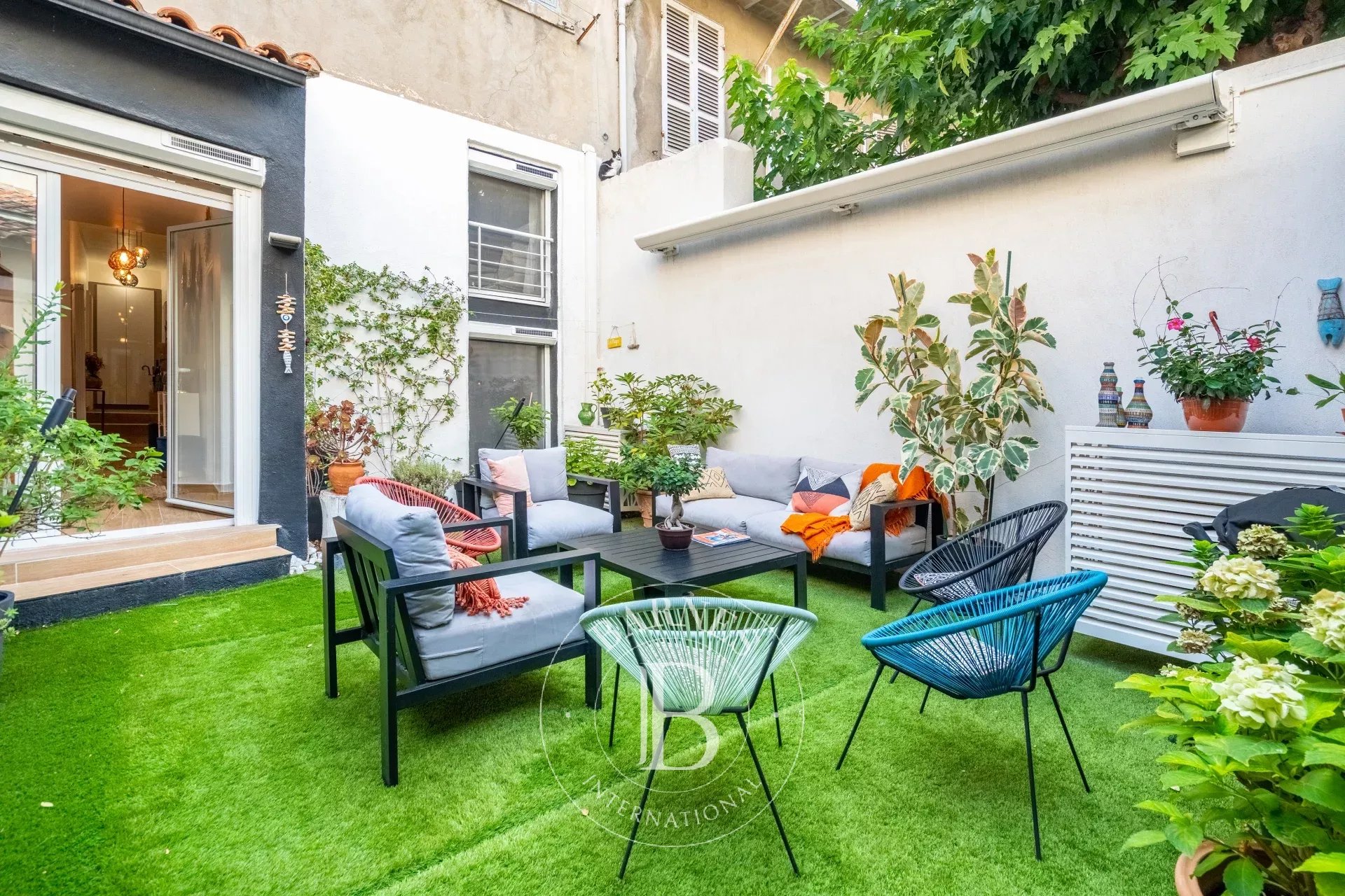 Appartement Marseille 13006  -  ref 83122159 (picture 1)