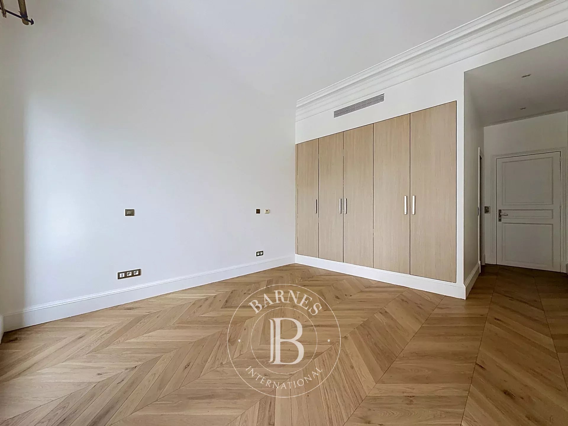 Paris  - Apartment 4 Bedrooms - picture 17