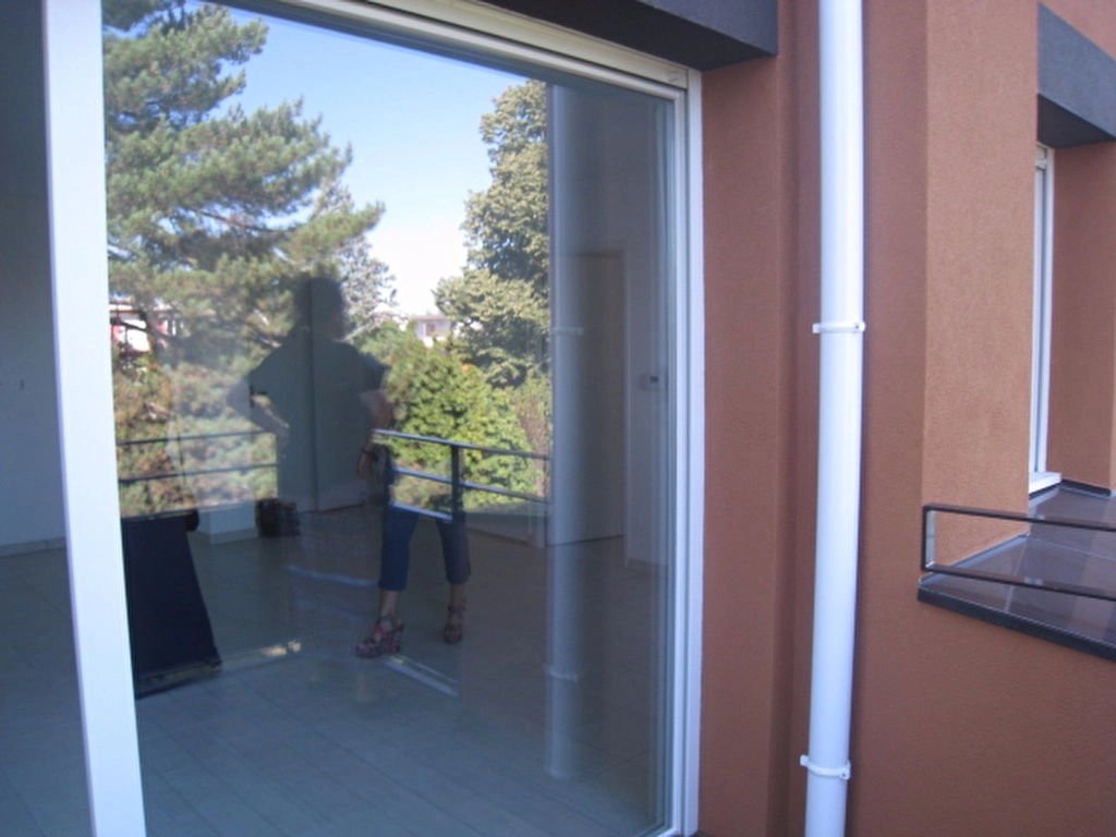 481581 Location Meyzieu