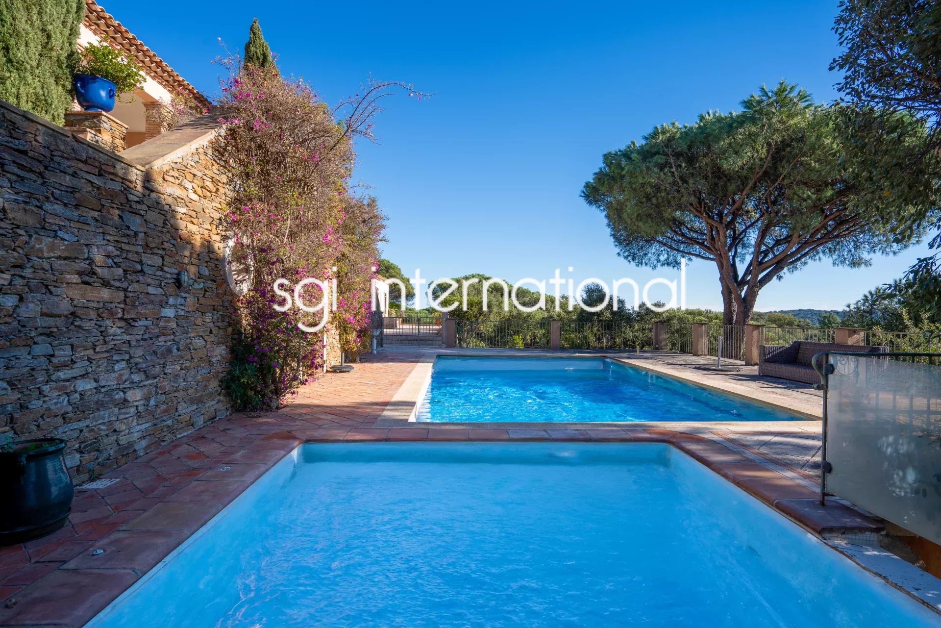 REF 2176 - RAMATUELLE - BASTIDE - VUE PANORAMIQUE