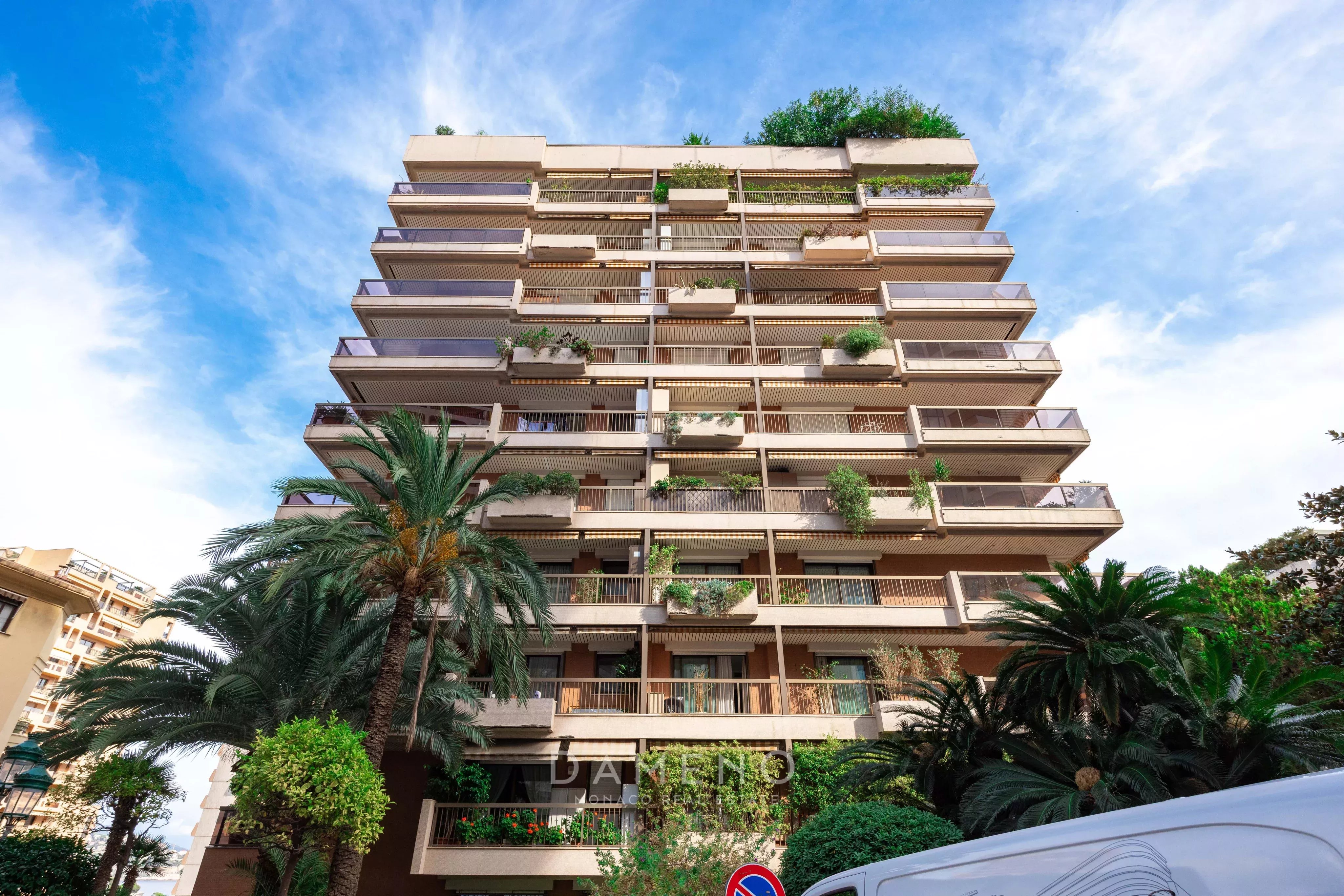 Appartement à rénover au Cœur du Carré d’Or – Résidence Les Acanthes