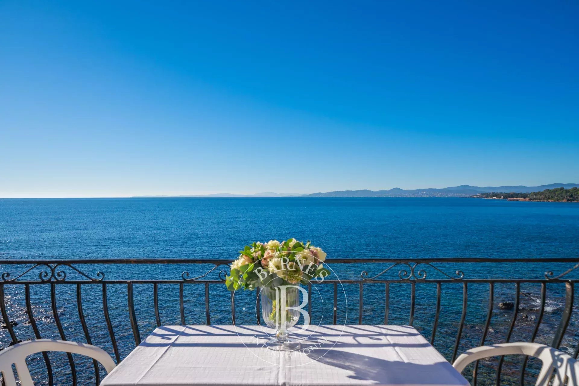 Villa Saint-Raphaël - picture 5