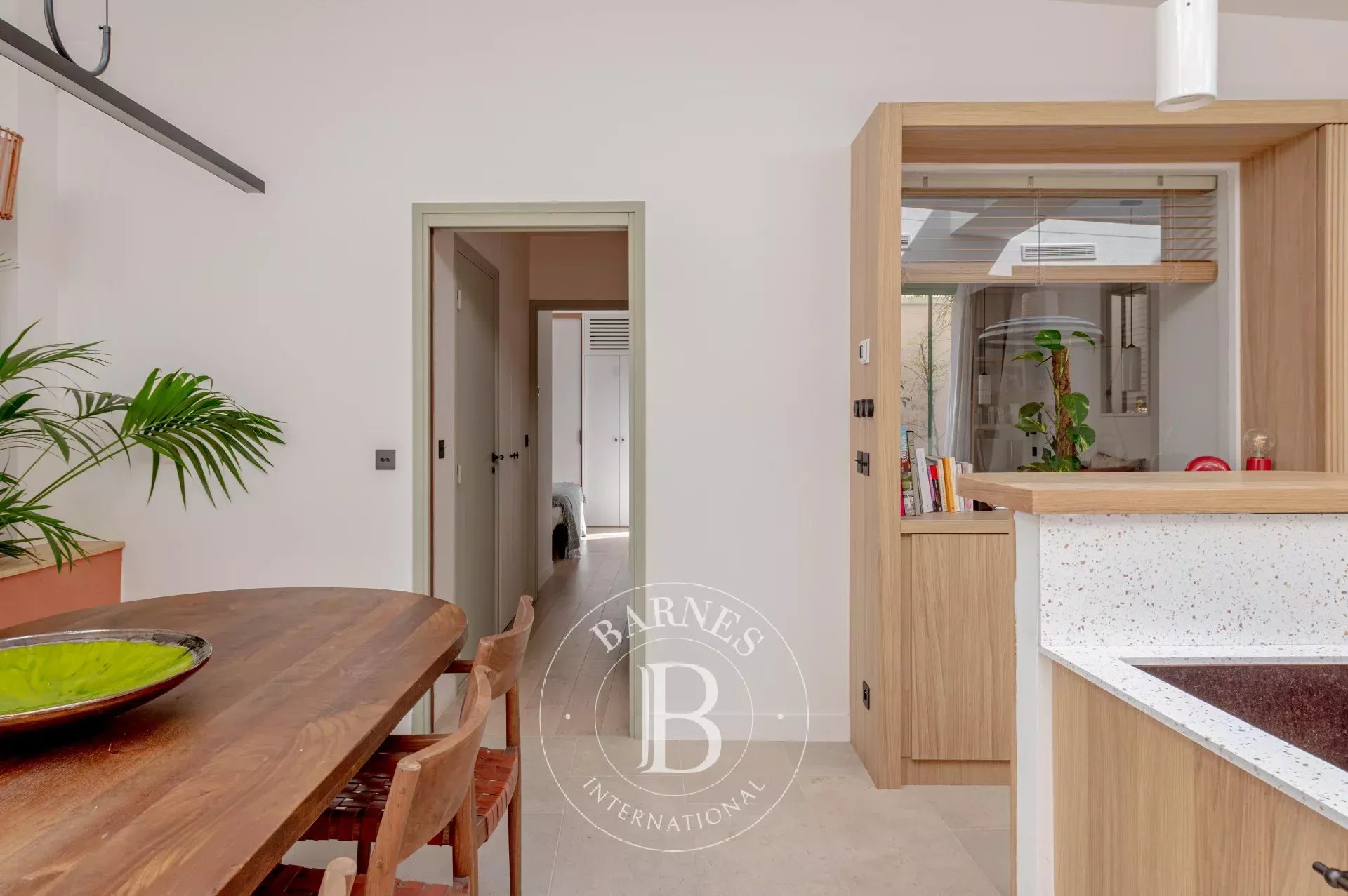 Paris  - Apartment 2 Bedrooms - picture 13