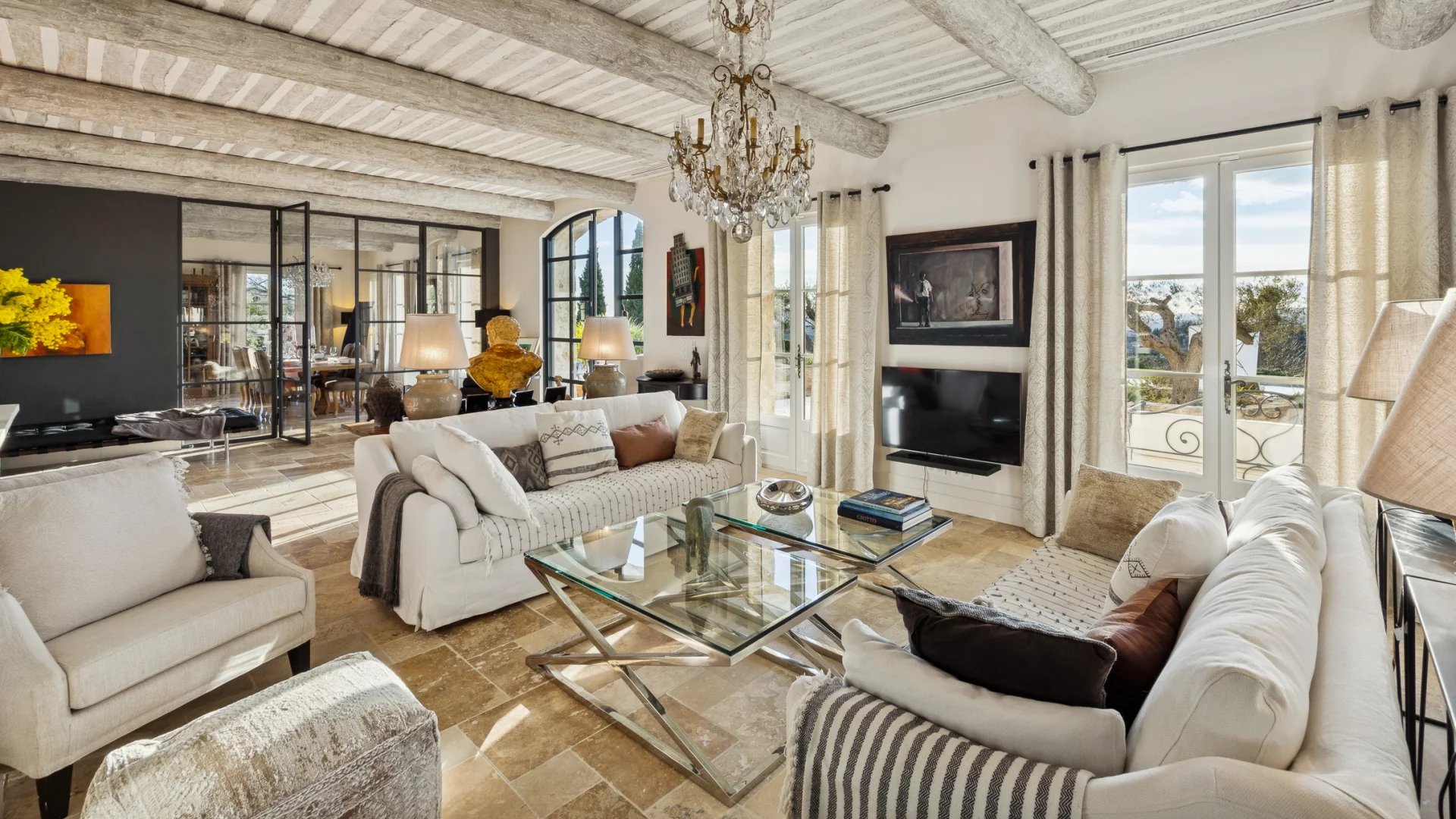 Charming Light-Filled Bastide within Walking Distance of the Village