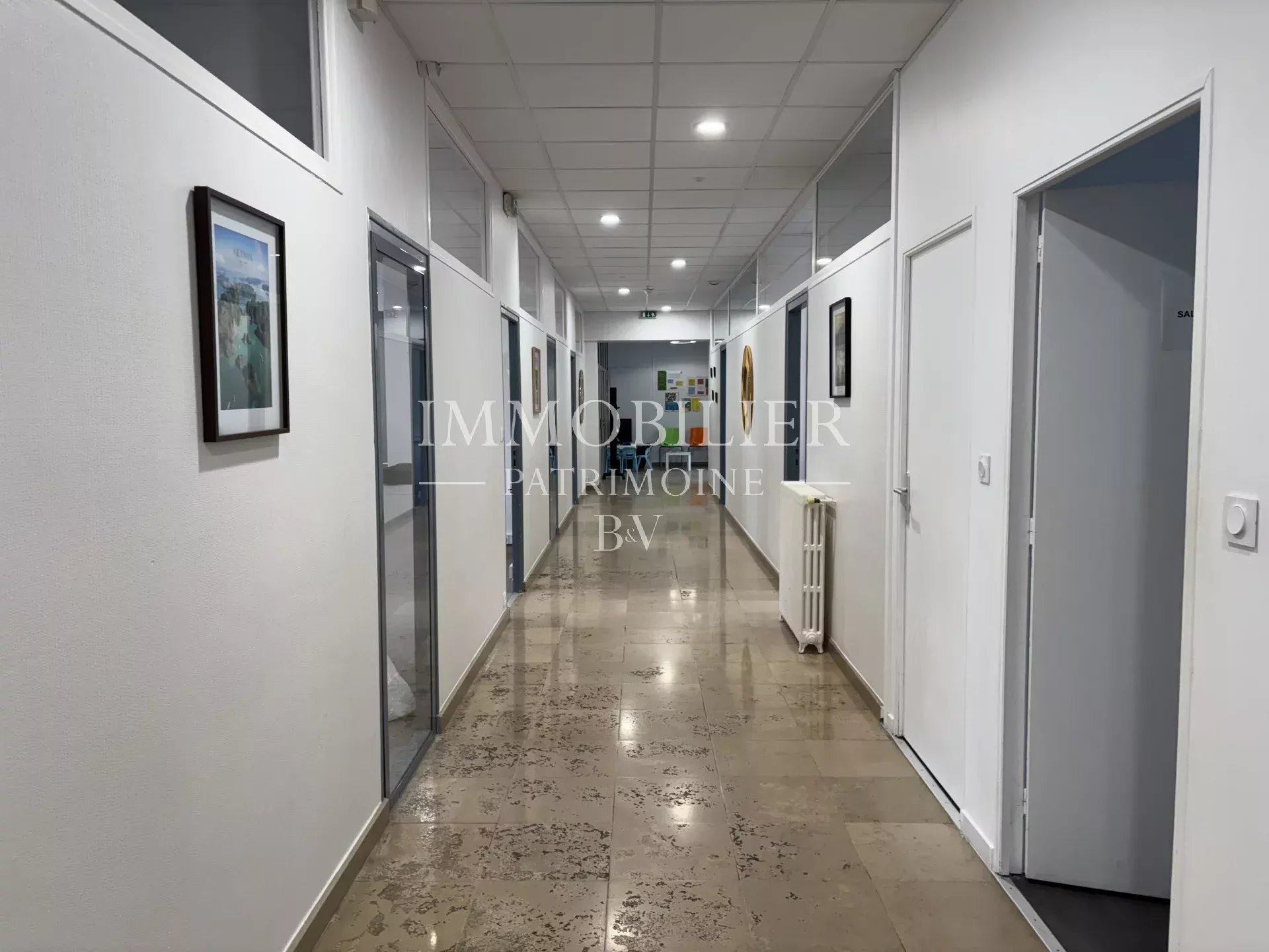 Agence immobilière de 
