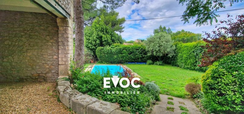 Photo 10 — Maison de maître XIXᵉ à vendre à Montbazin – 185 m², chai, piscine, jardin et dépendances