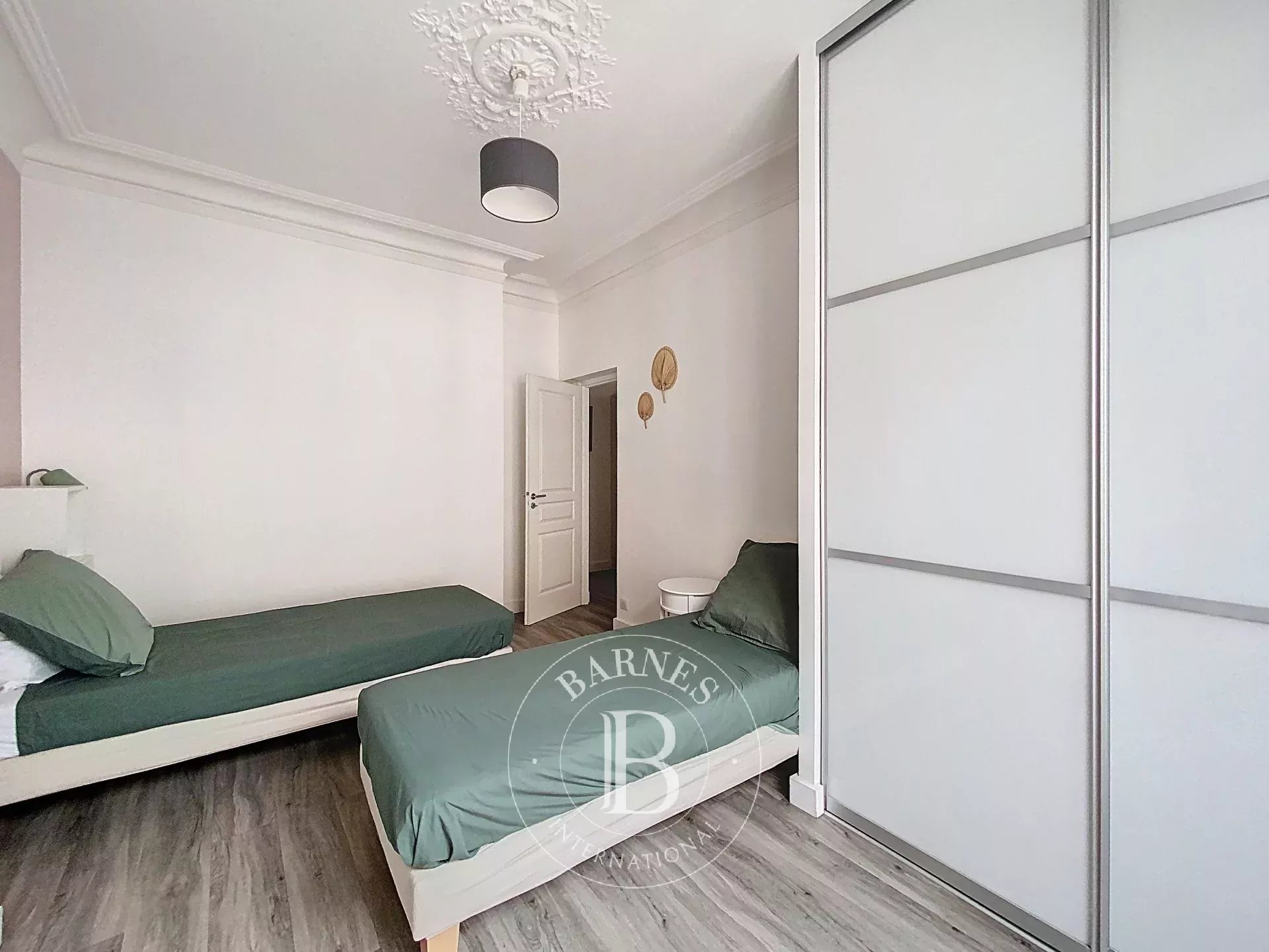 Paris  - Appartement 4 Pi&egrave;ces 3 Chambres - picture 8