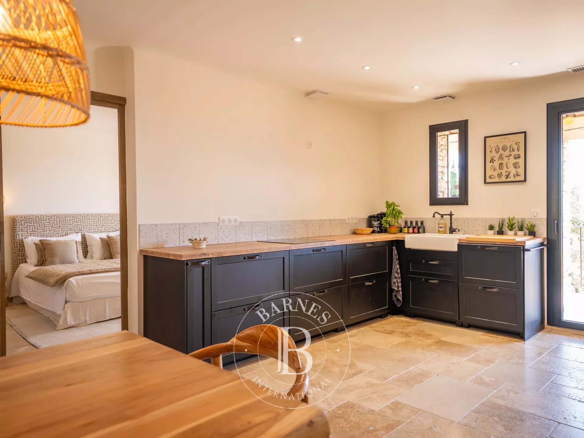 Gordes  - Maison 7 Pi&egrave;ces 5 Chambres - picture 7