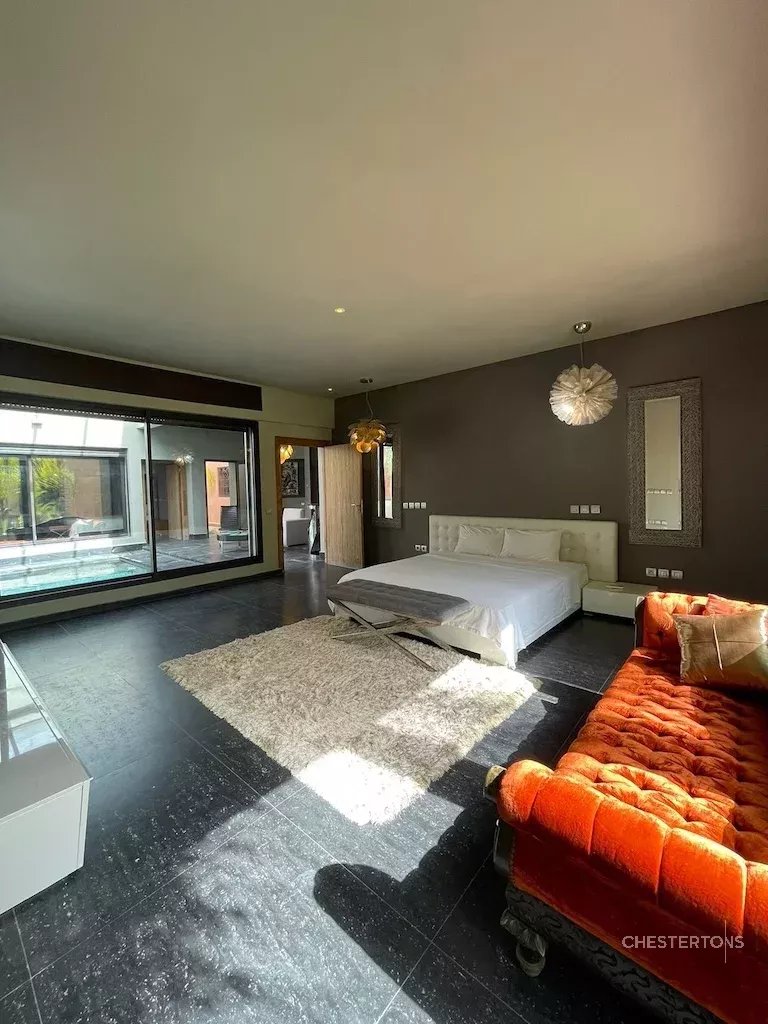  Image of Villa - 6 Bedrooms for Sale in Marrakech-Ménara-Marrakech-Morocco, Image 16