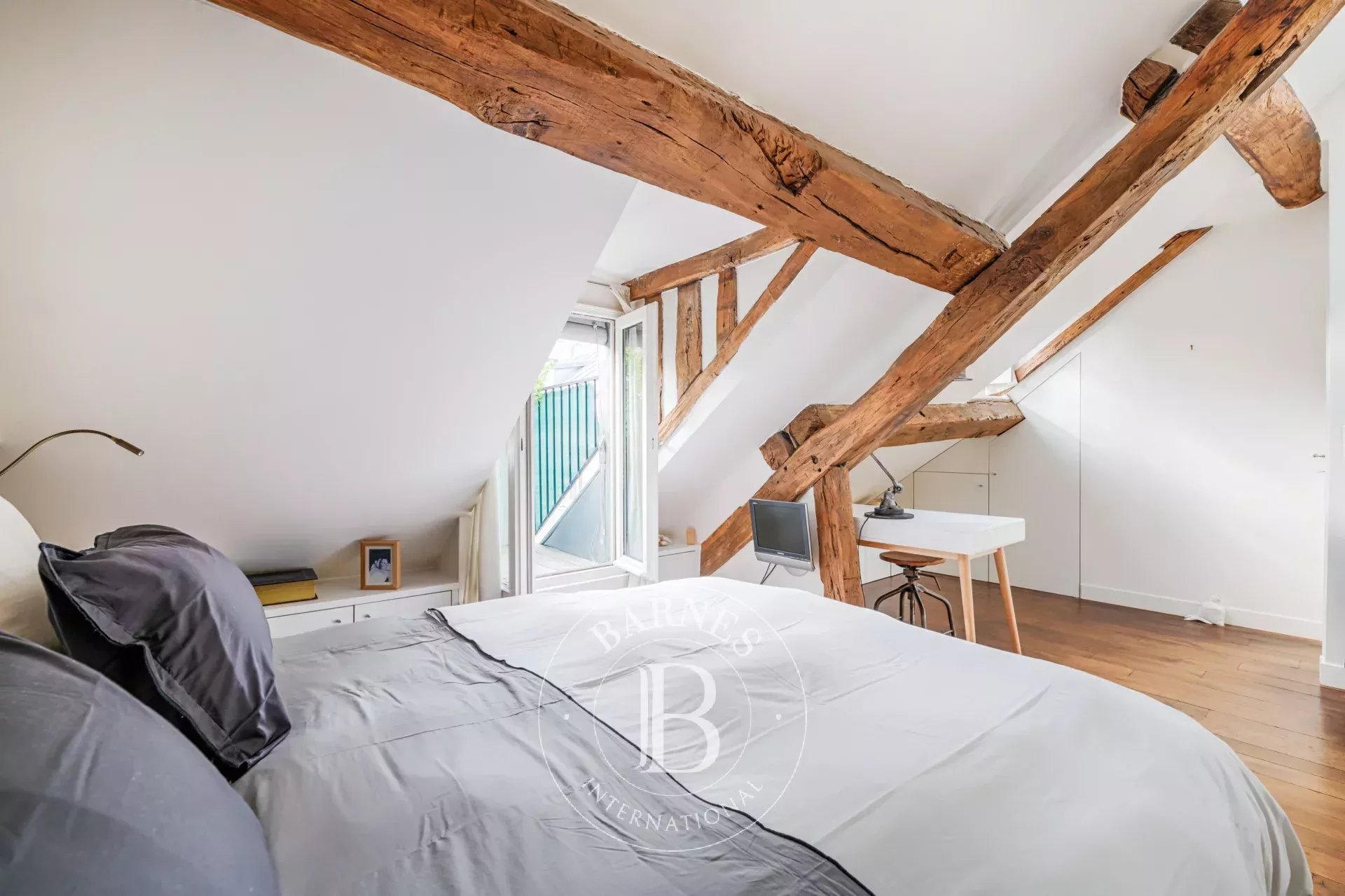 Daire Paris 3ème - picture 23