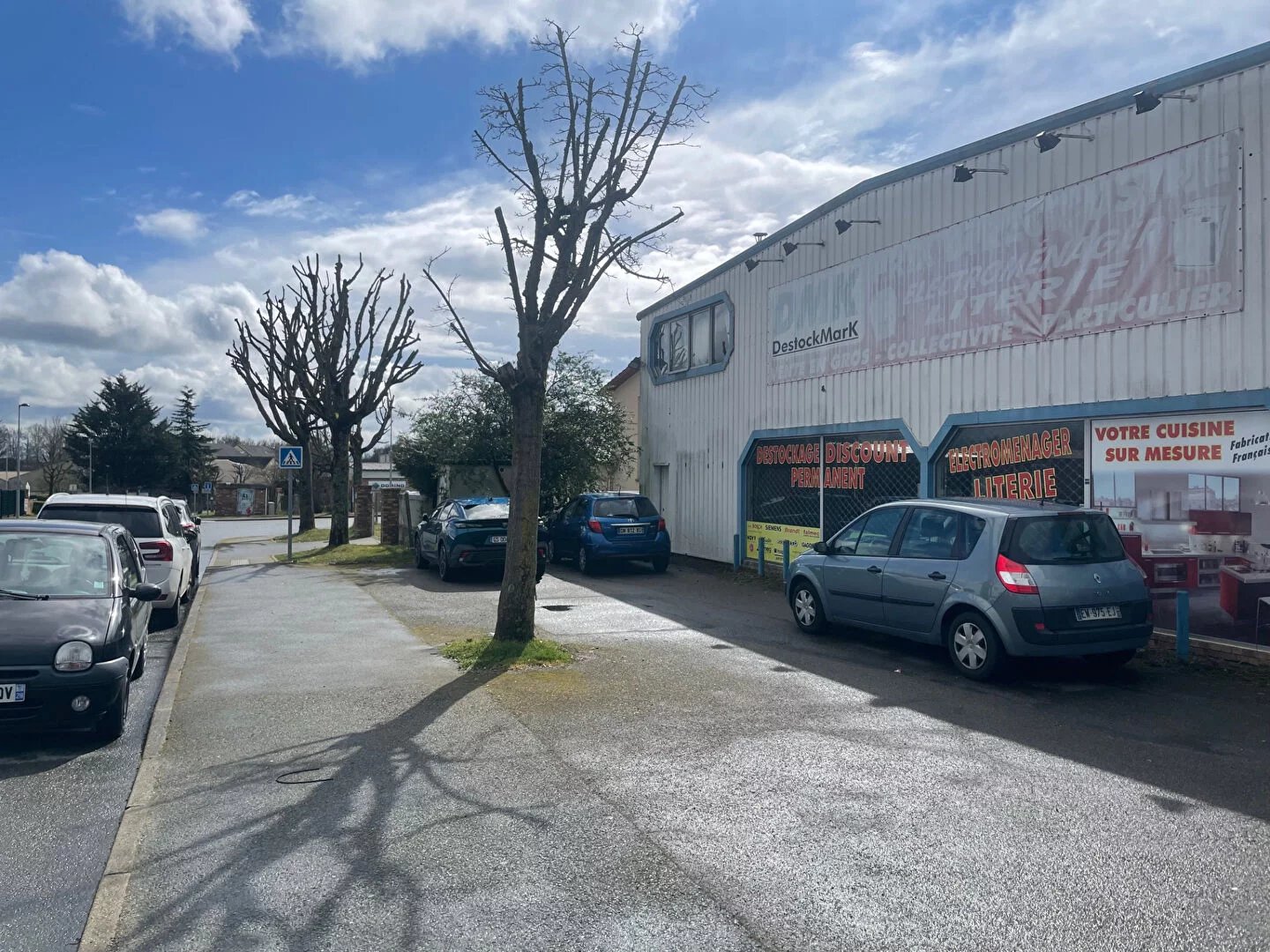 Local Commercial ou Entreprôt