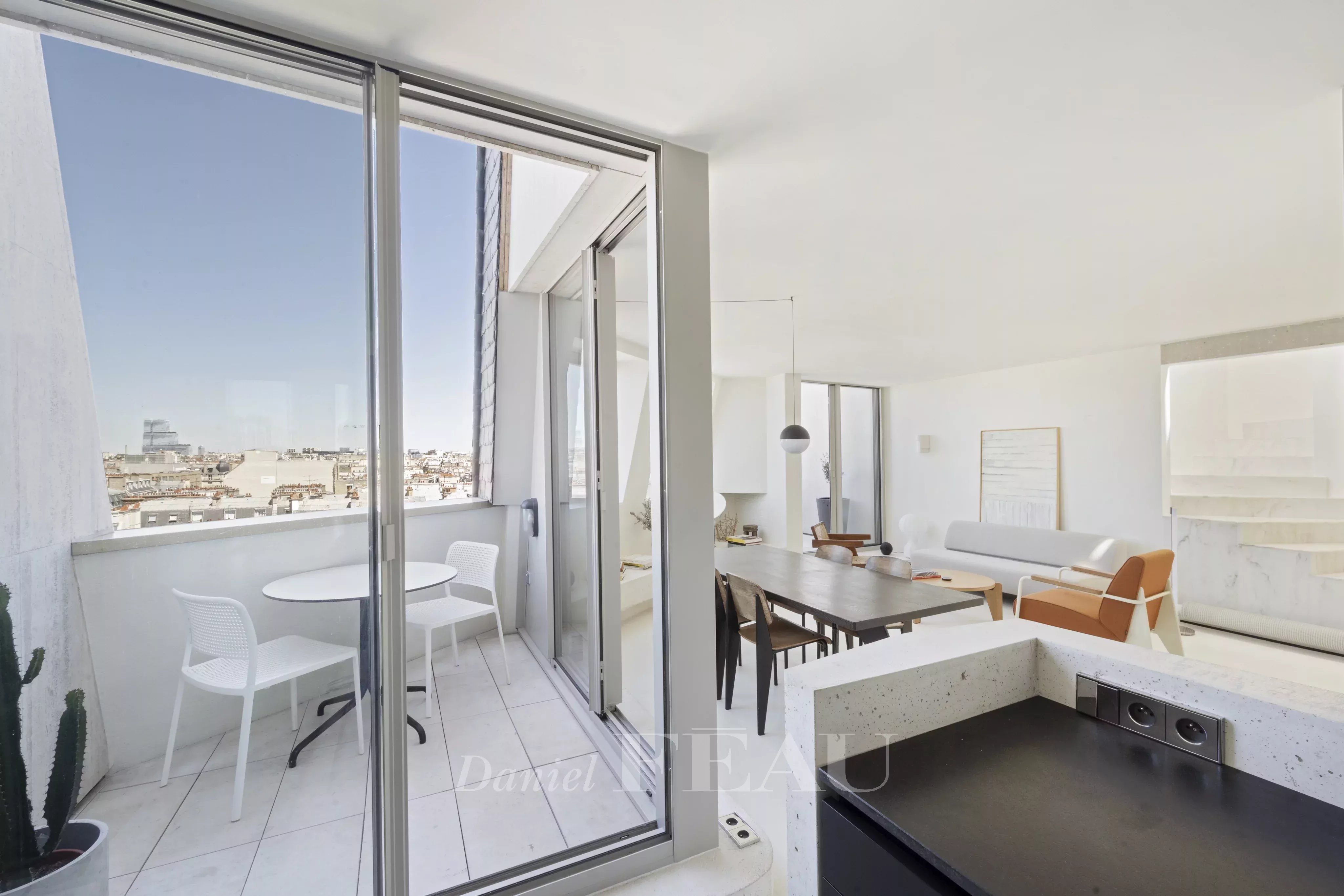 Sale Apartment Paris 17th