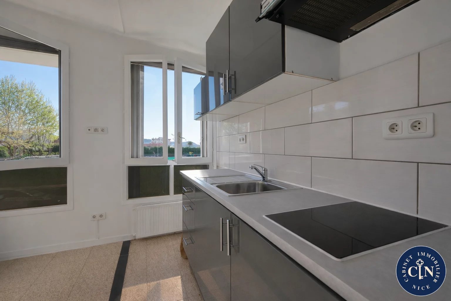 Studio – Vue mer & ville – Parc Impérial - Photo 5