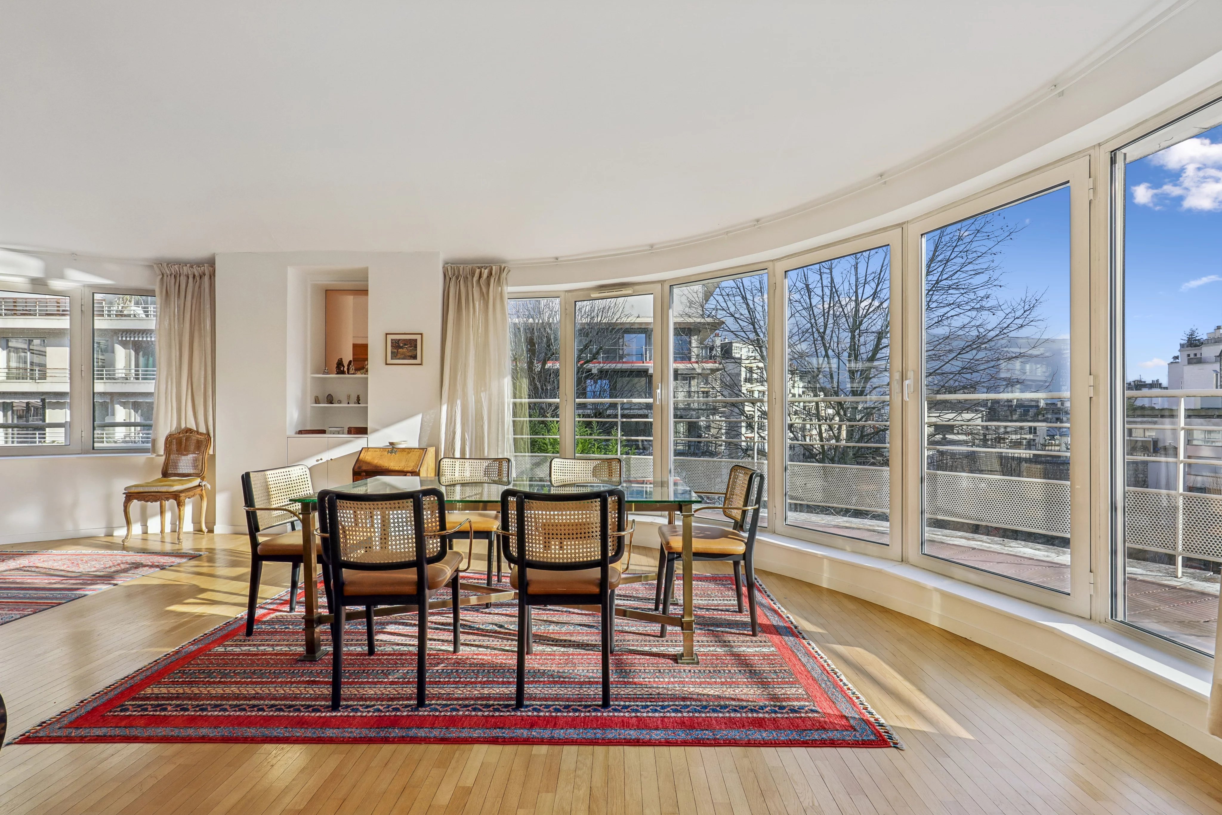 Sale Apartment Paris 16th Auteuil