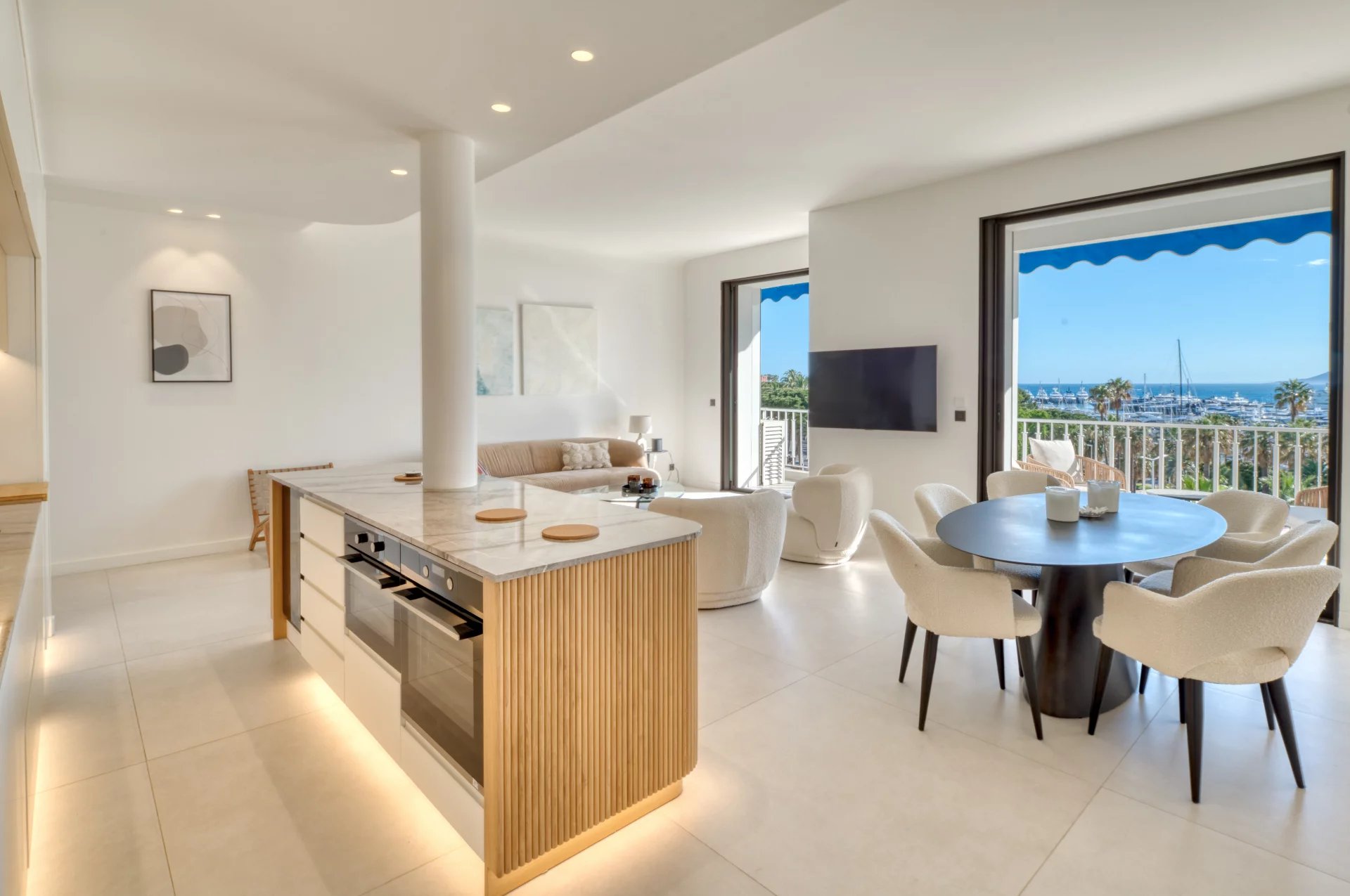 CANNES CROISETTE 4 Pièces vue mer panoramique