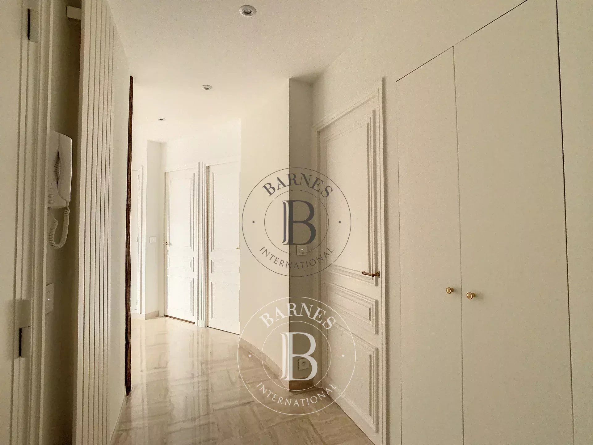 Daire Paris 8ème - picture 15