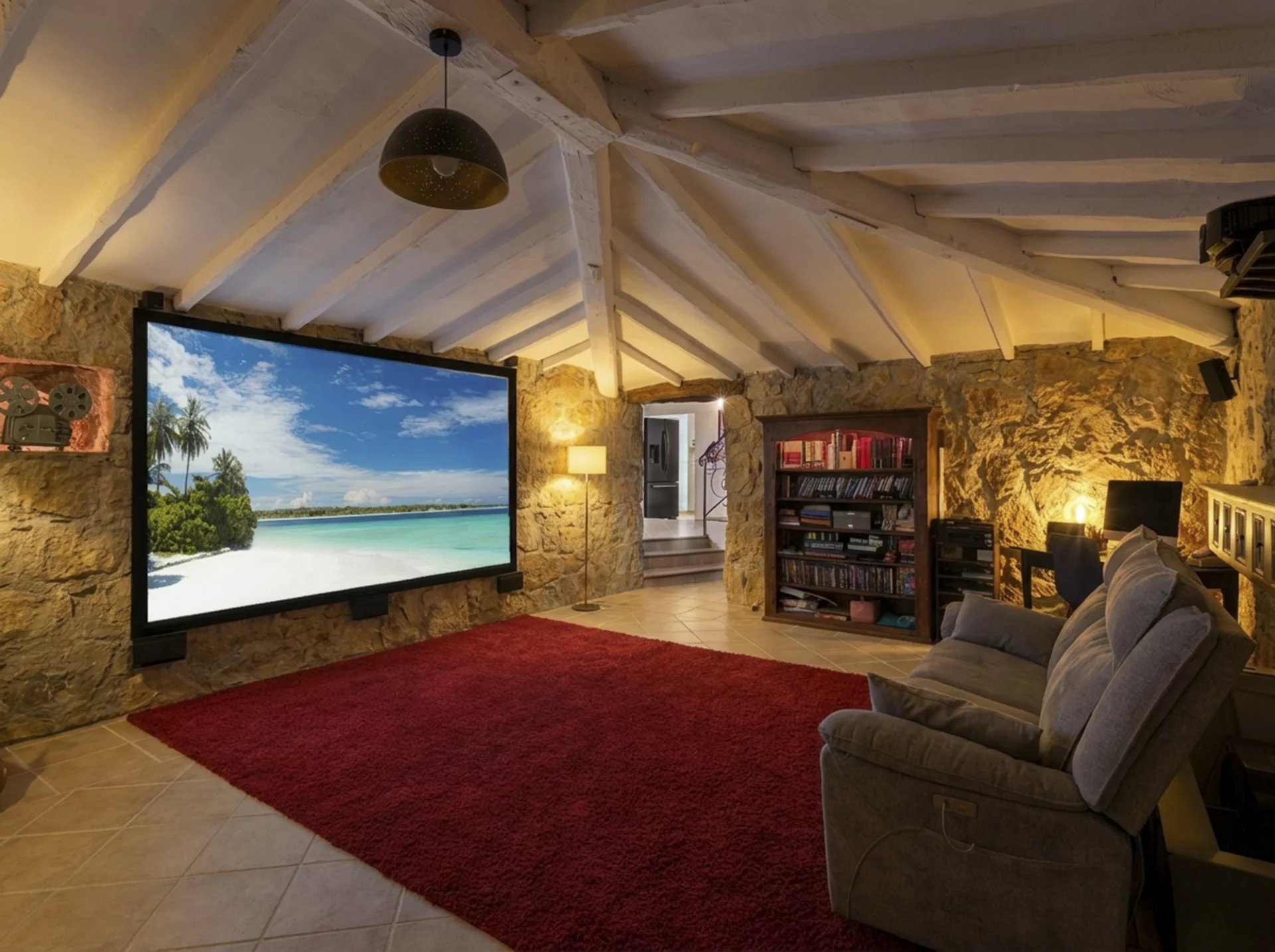Renovated stone house with independent apartment walking distance to the village – Montauroux