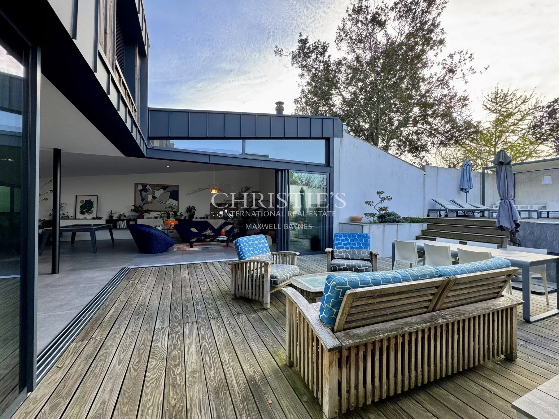 4 Bedroom Villa/Townhouse's Image 4