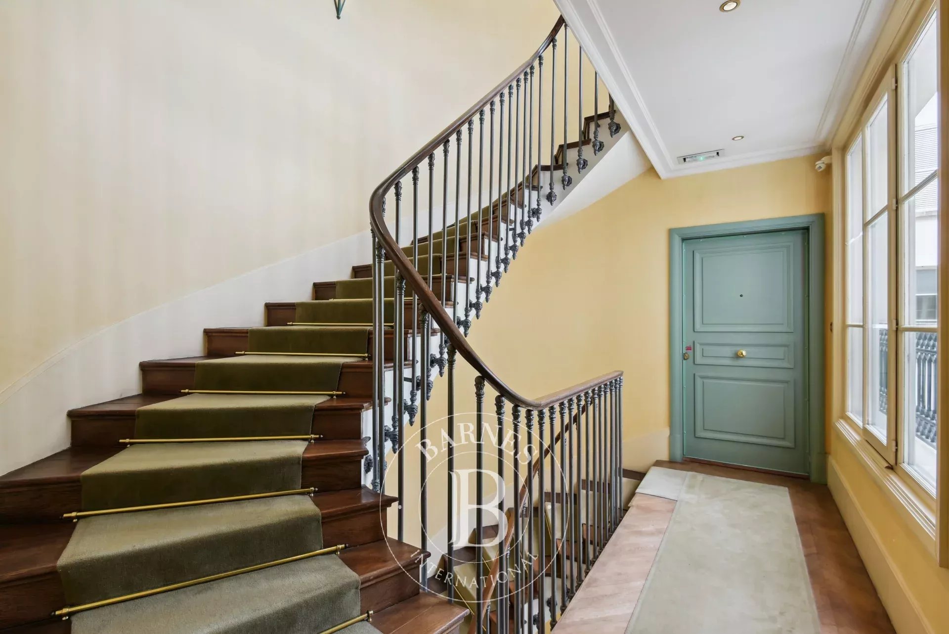 Daire Paris 6ème - picture 13