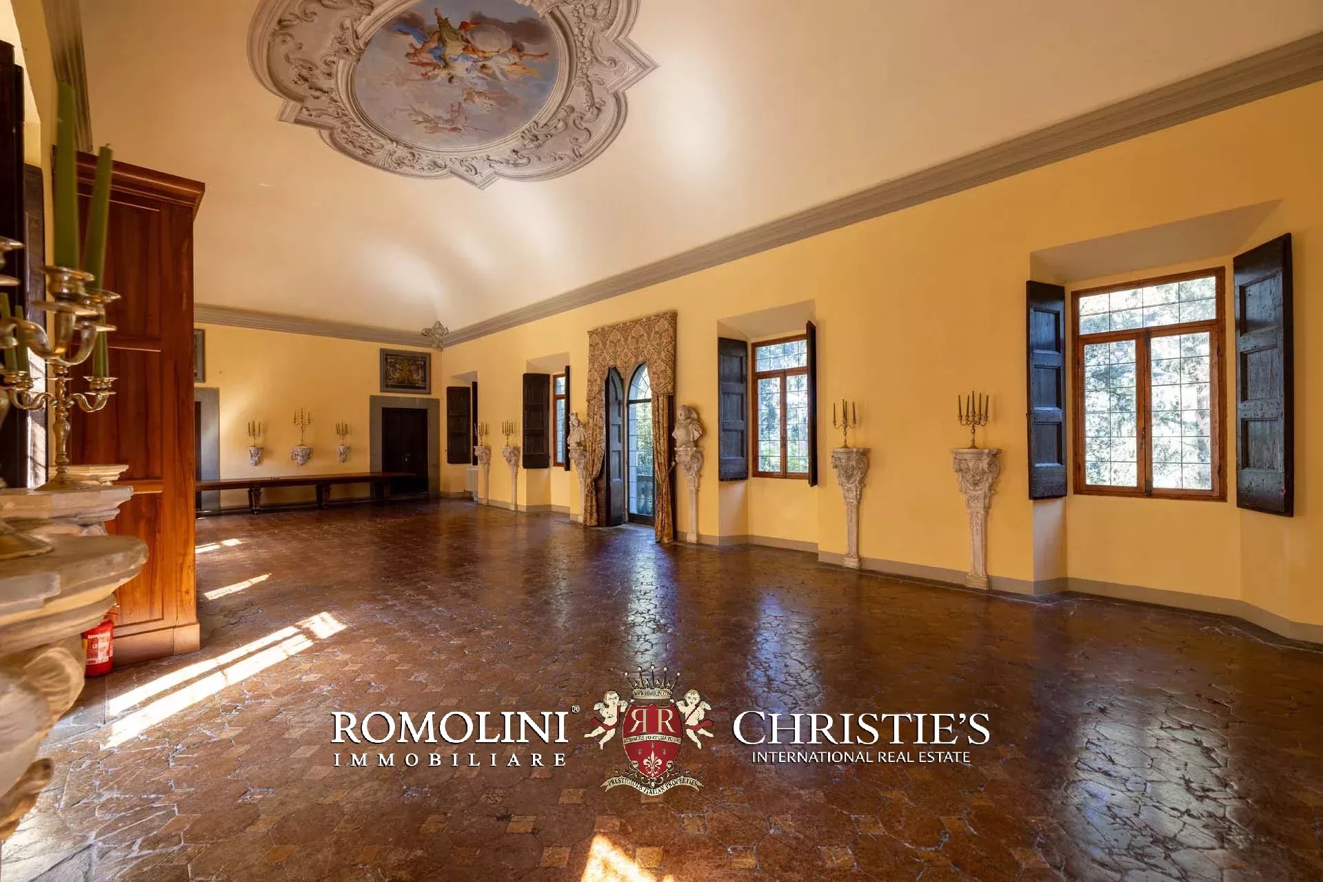 71 Bedroom Chateau's Image 45
