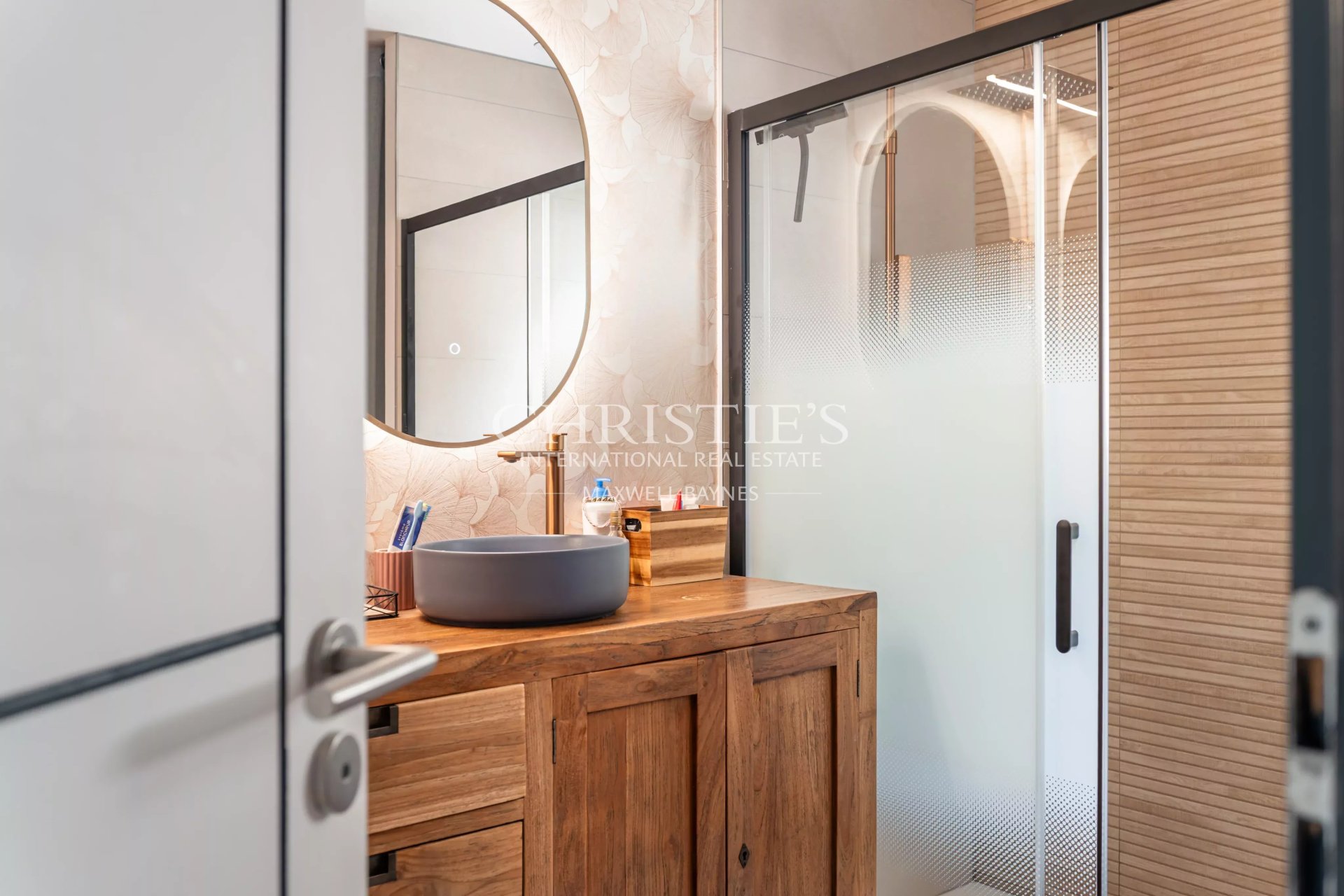 4 Bedroom Villa/Townhouse's Image 9
