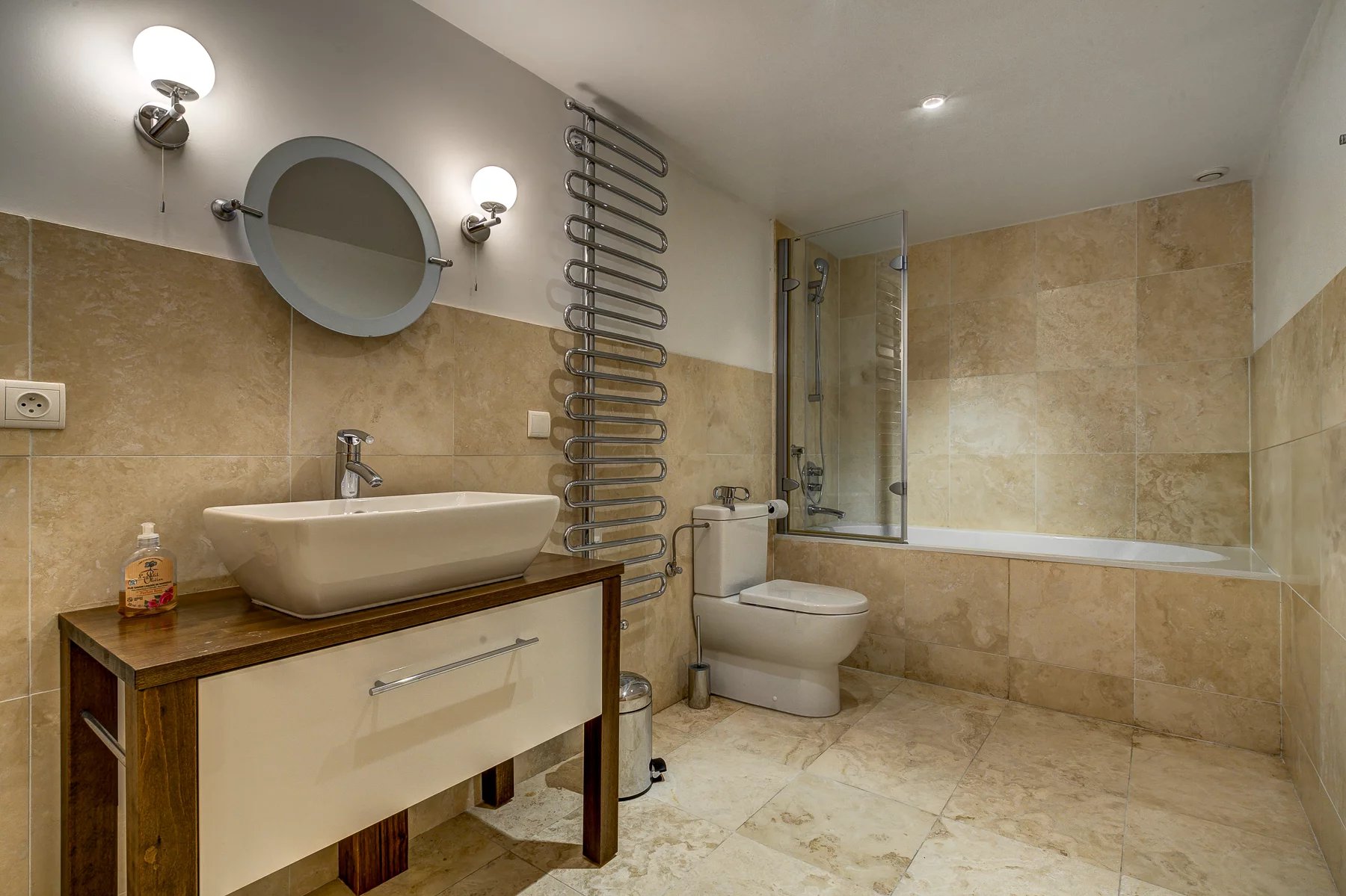 Photo of LES GETS - 5 bedroom chalet in Les Gets