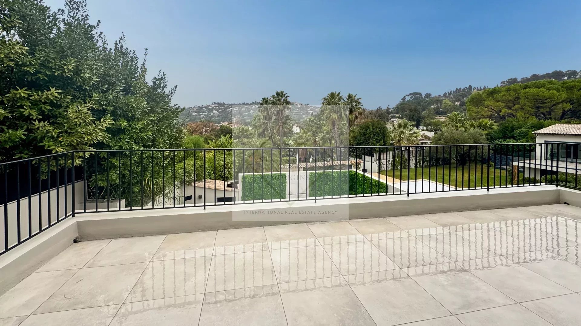 Maison rénovée à Mougins — photo 16