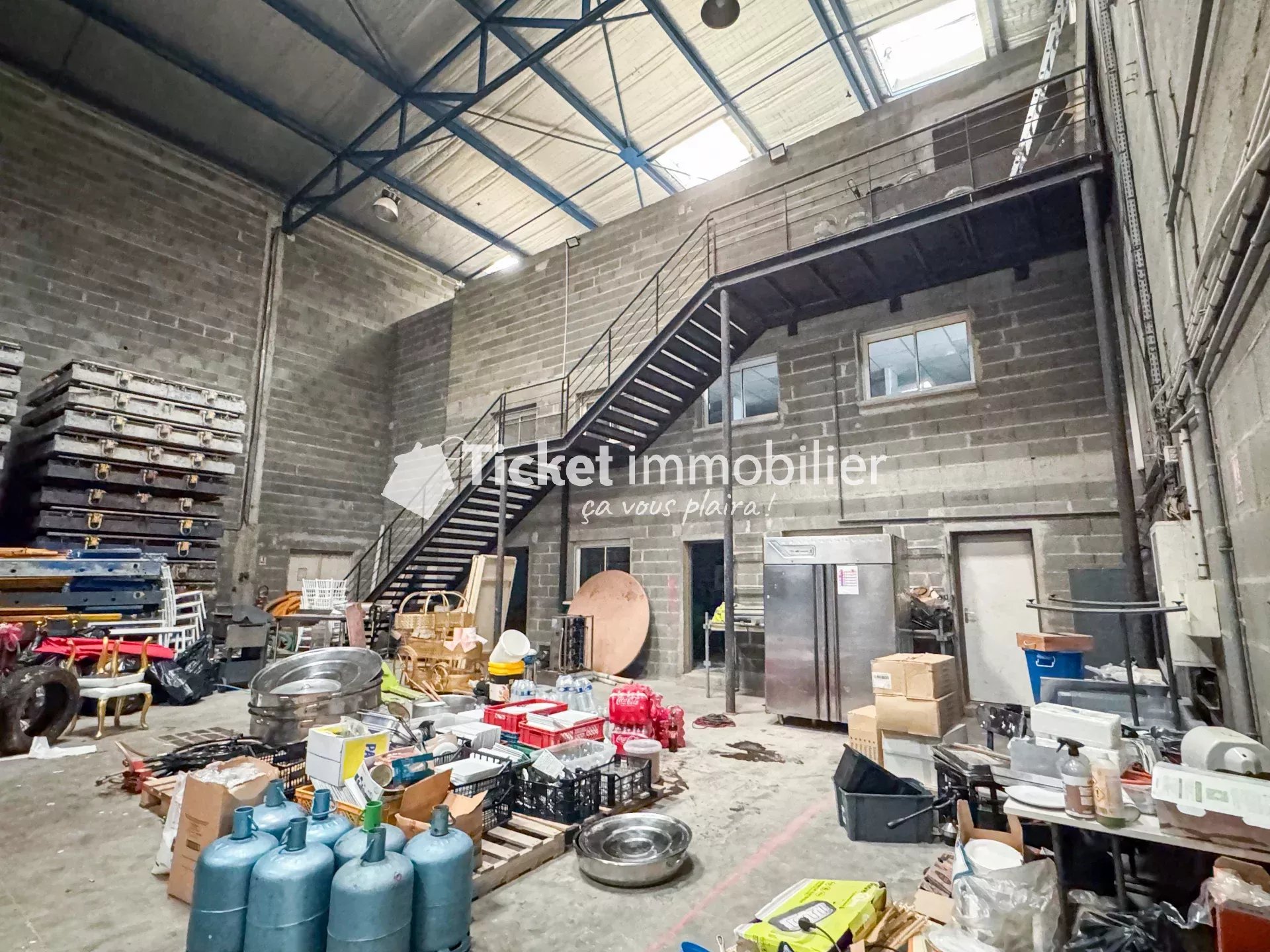 LOCAL D’ACTIVITÉ / BUREAUX 1 216,75 M² – ENTREPÔT + BUREAUX SUR 3 NIVEAUX – ACCÈS RAPIDE PORTET / AXES PRINCIPAUX — photo 9