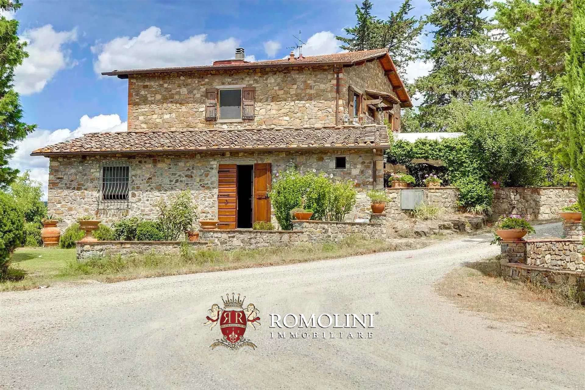 9 Bedroom Vineyard's Image 18