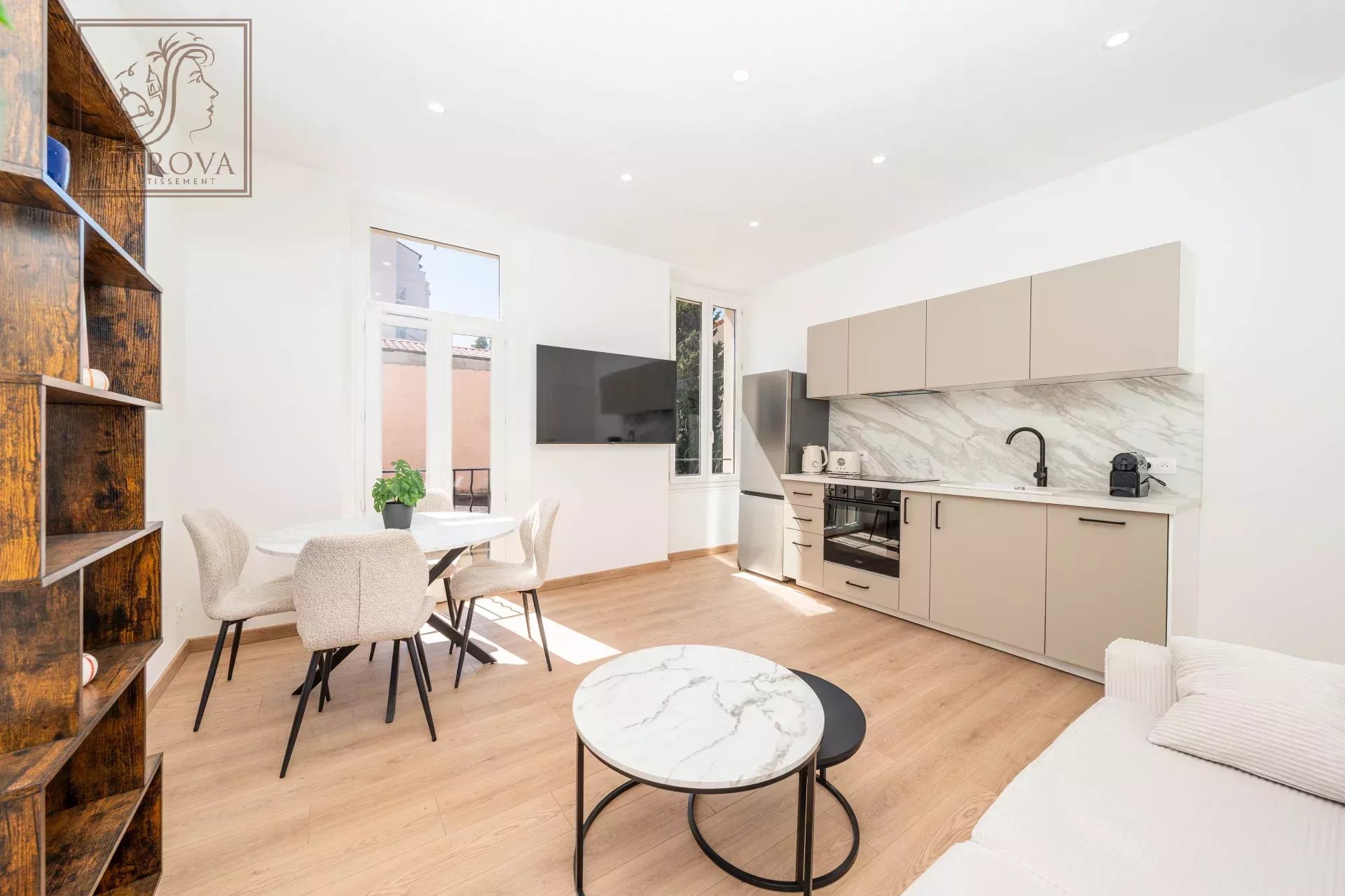 Agence immobilière de 