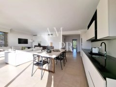 Top Floor 136m2 - 3 bedrooms apartment with sea view- Cannes Californie — photo 7 of 7
