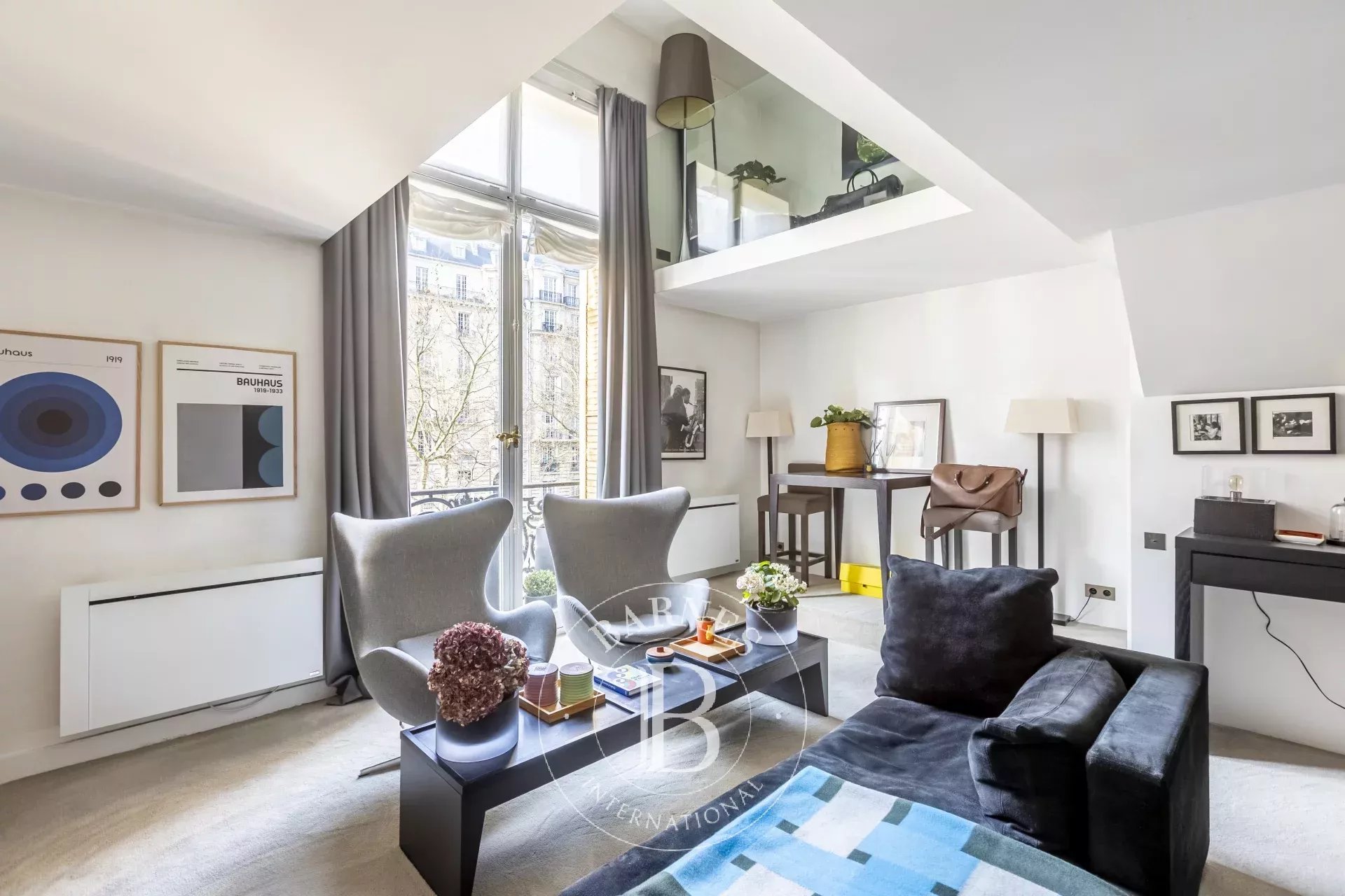 Paris 16 - Henri Martin - 1 Bedroom - Duplex