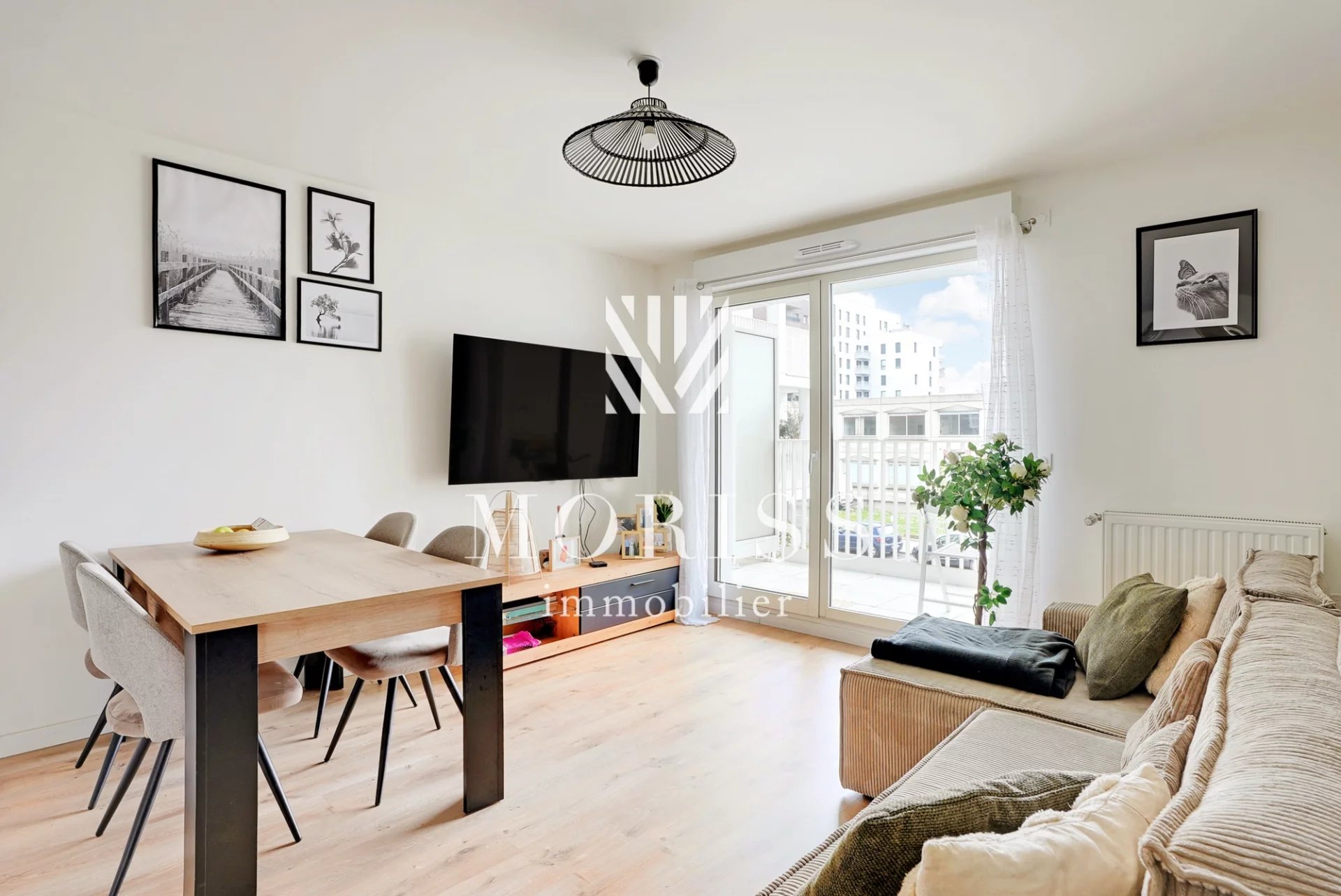 Asnières Sur Seine - Appartement 3 pièces de 62 M2 + 6 M2 de bal - Image Array