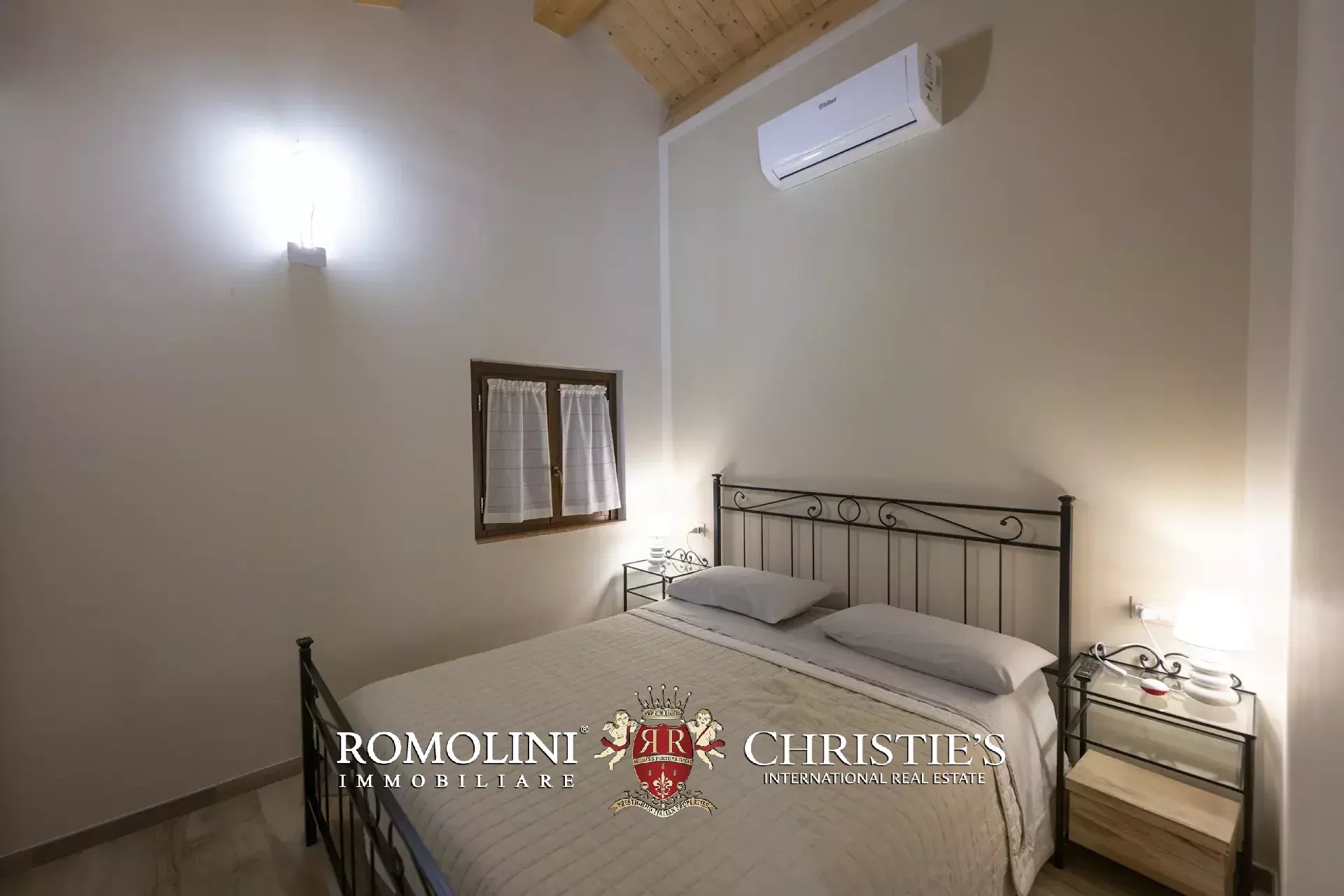 4 Bedroom Villa/Townhouse's Image 52