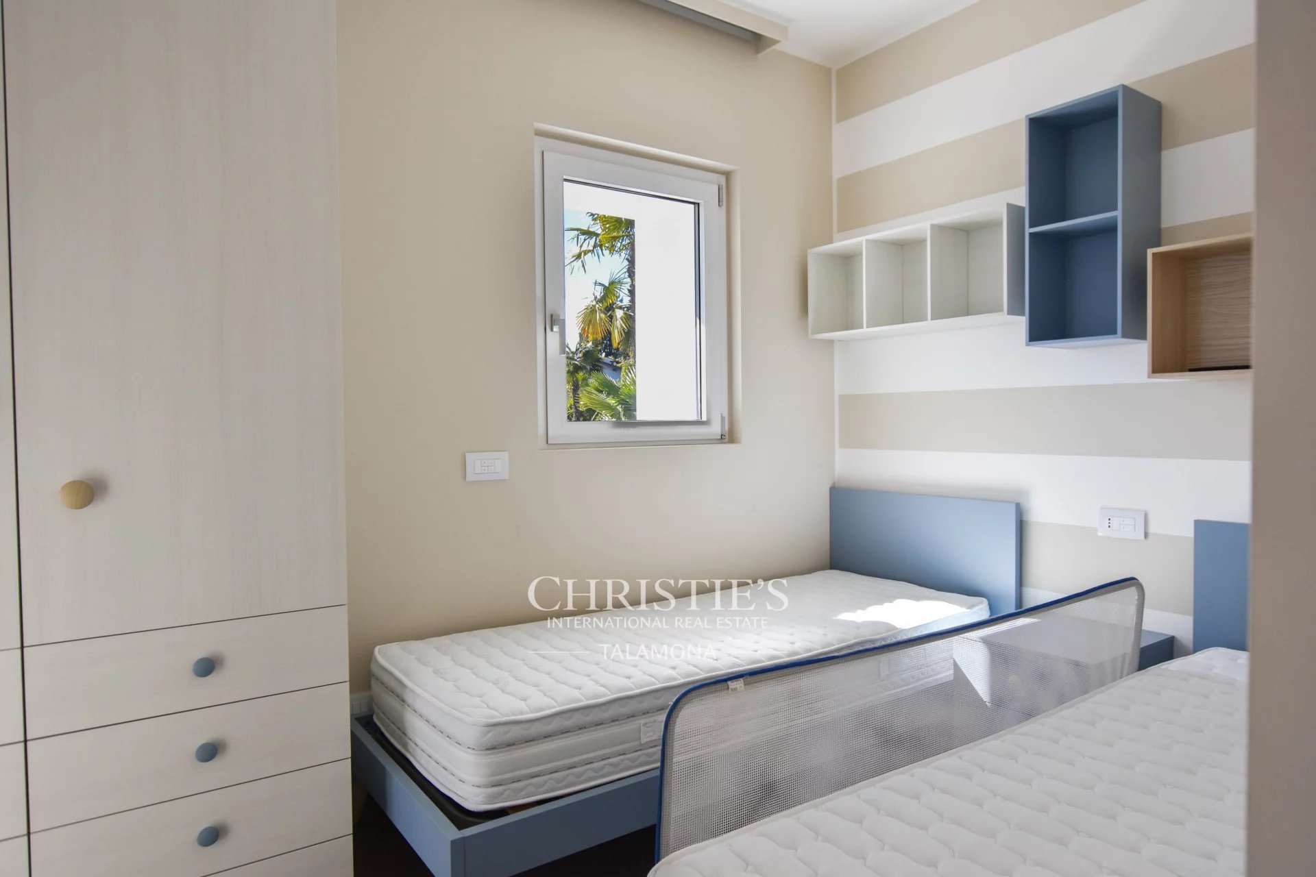 3 Bedroom Villa/Townhouse's Image 48