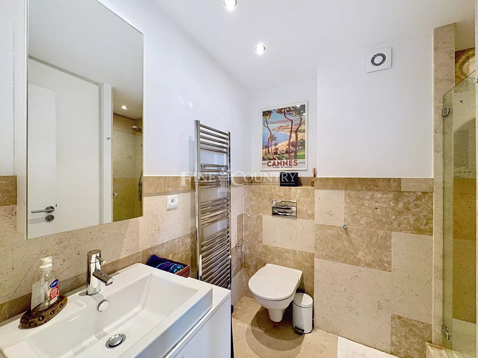 Photo of Apartment for sale in Cannes Croix des Gardes with panoramic sea view