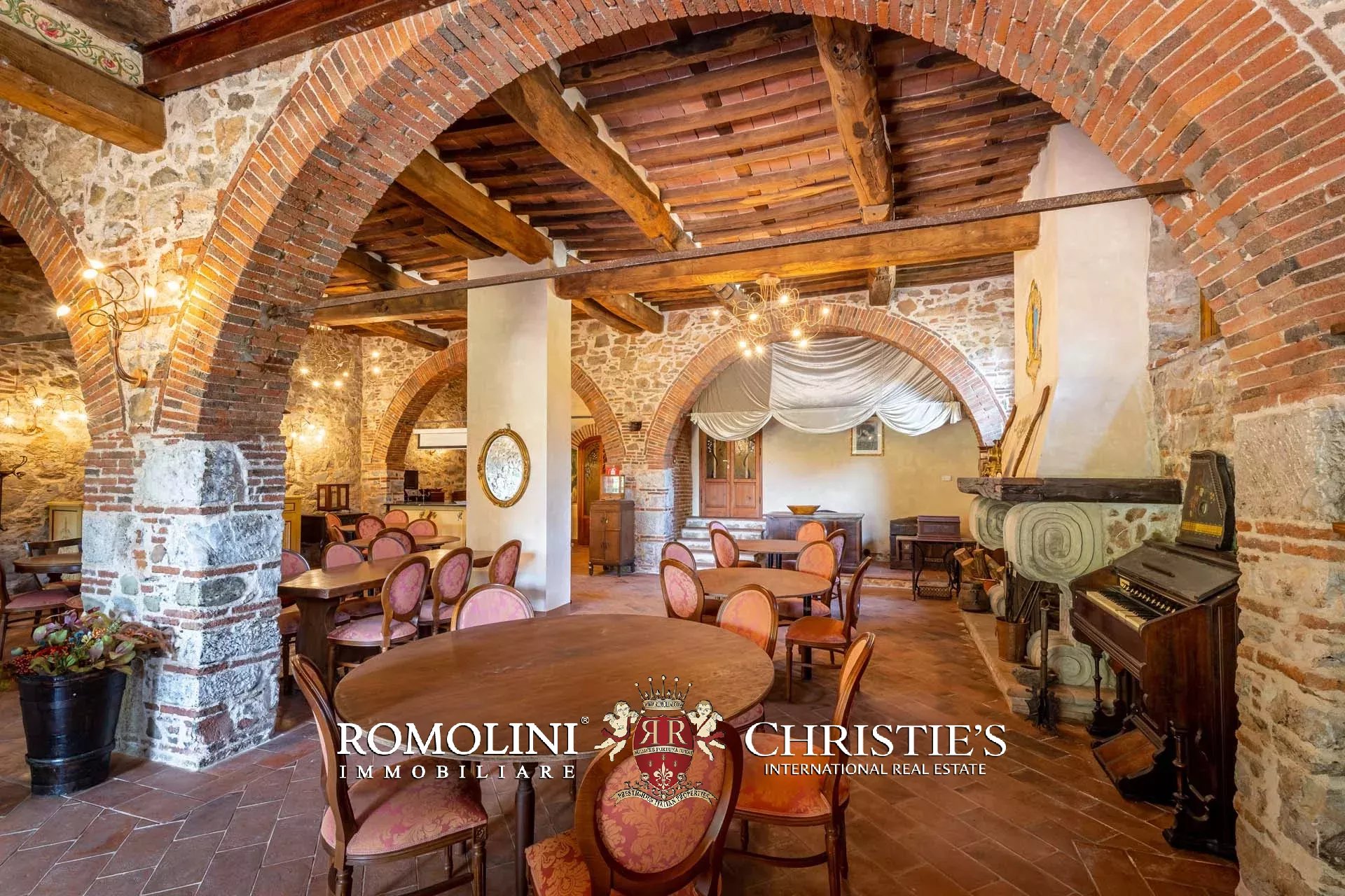 12 Bedroom Villa/Townhouse's Image 74