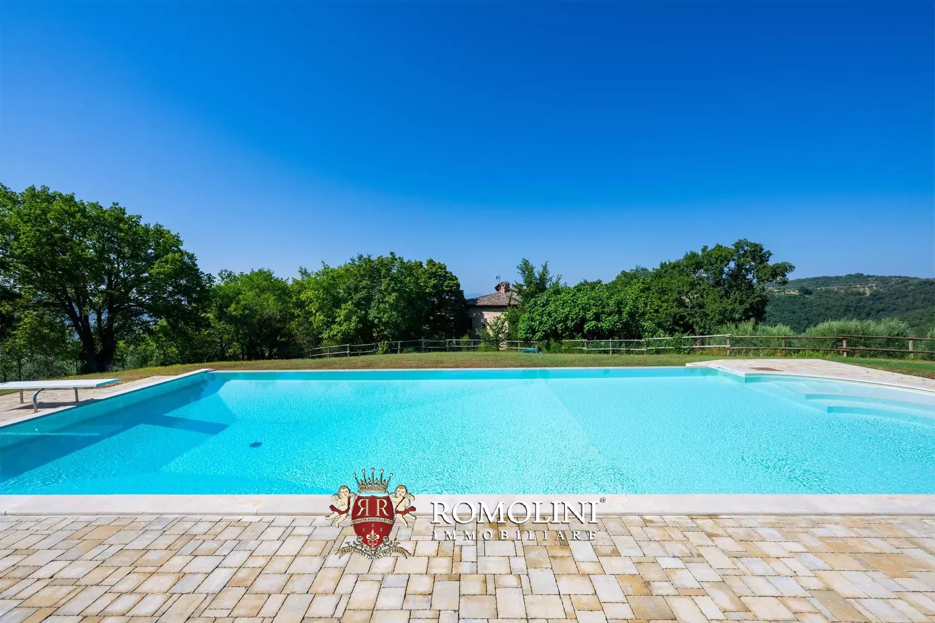 5 Bedroom Villa/Townhouse's Image 20
