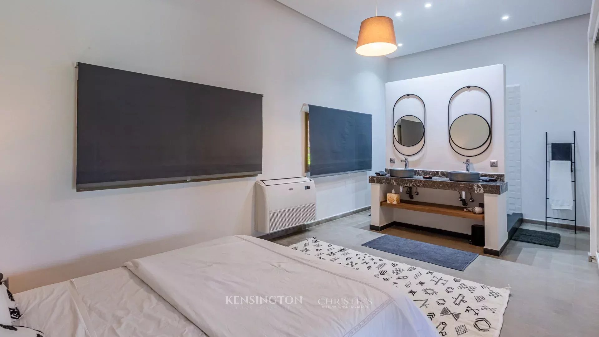 5 Bedroom Villa/Townhouse's Image 33