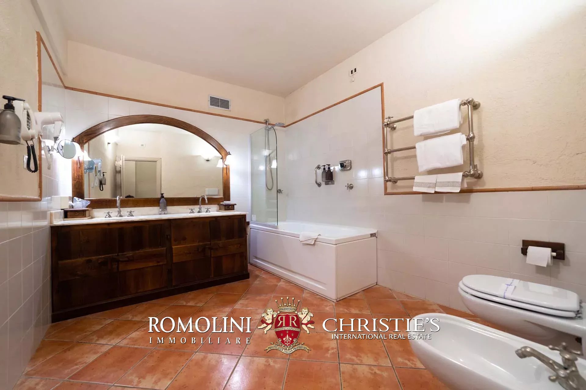19 Bedroom Villa/Townhouse's Image 28