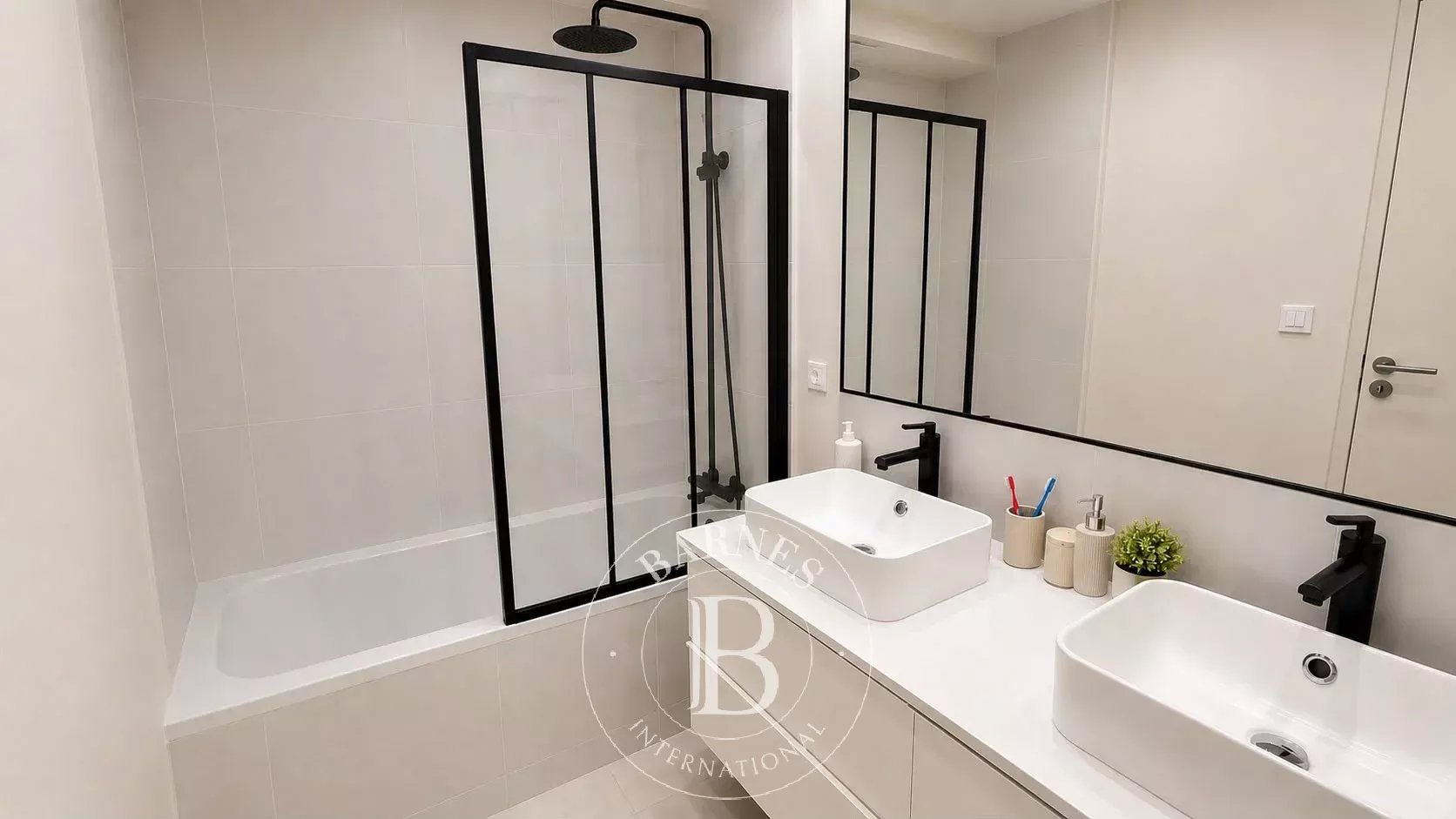 Neuilly-sur-Seine  - Apartment 2 Bedrooms - picture 6