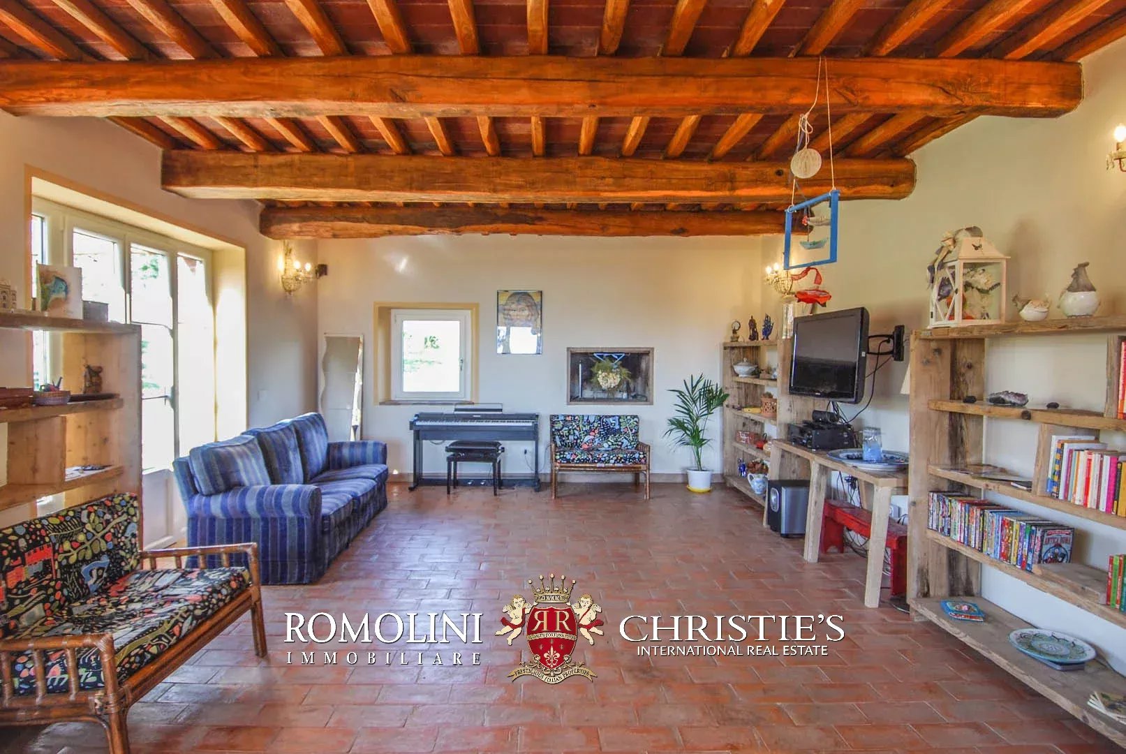 3 Bedroom Villa/Townhouse's Image 37