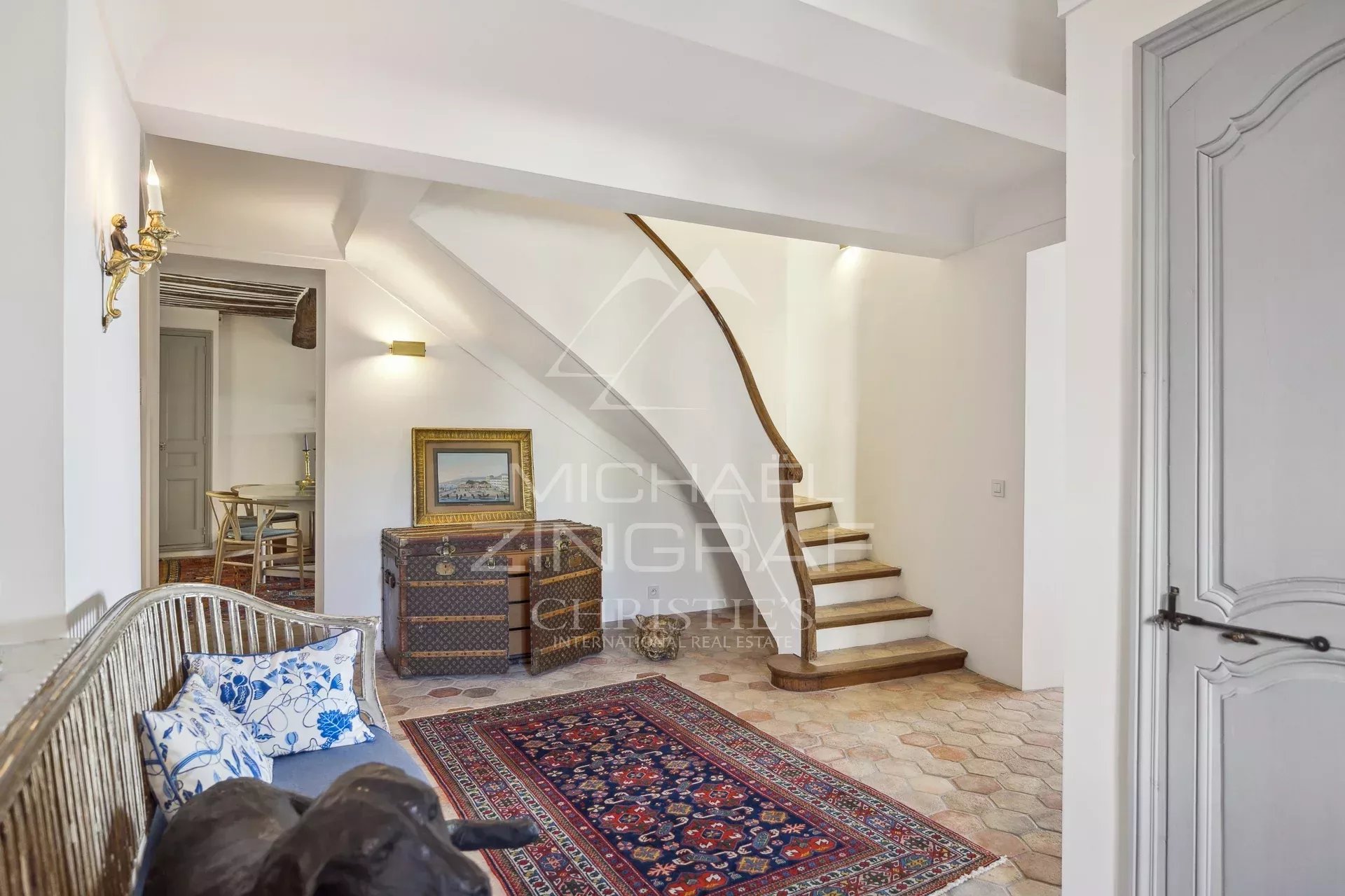 6 Bedroom Villa/Townhouse's Image 6