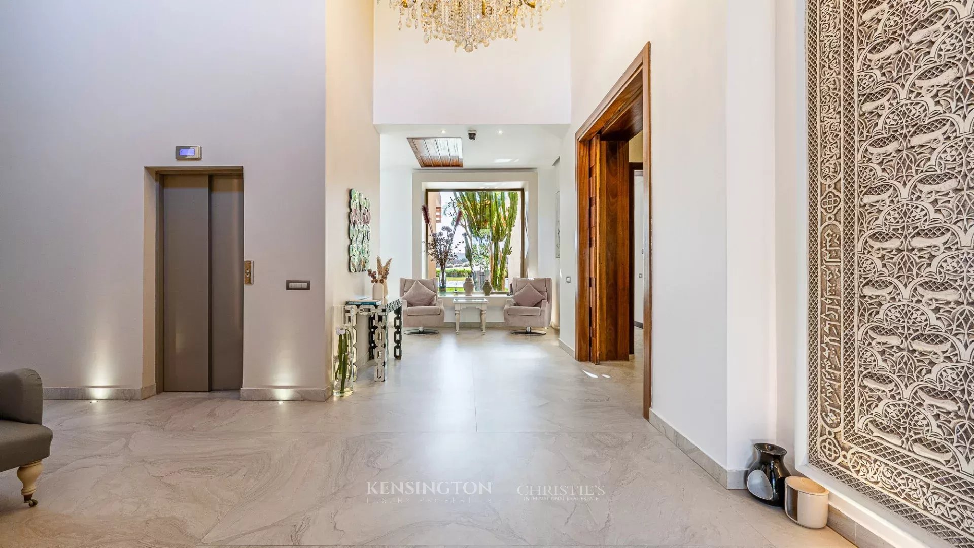6 Bedroom Villa/Townhouse's Image 13