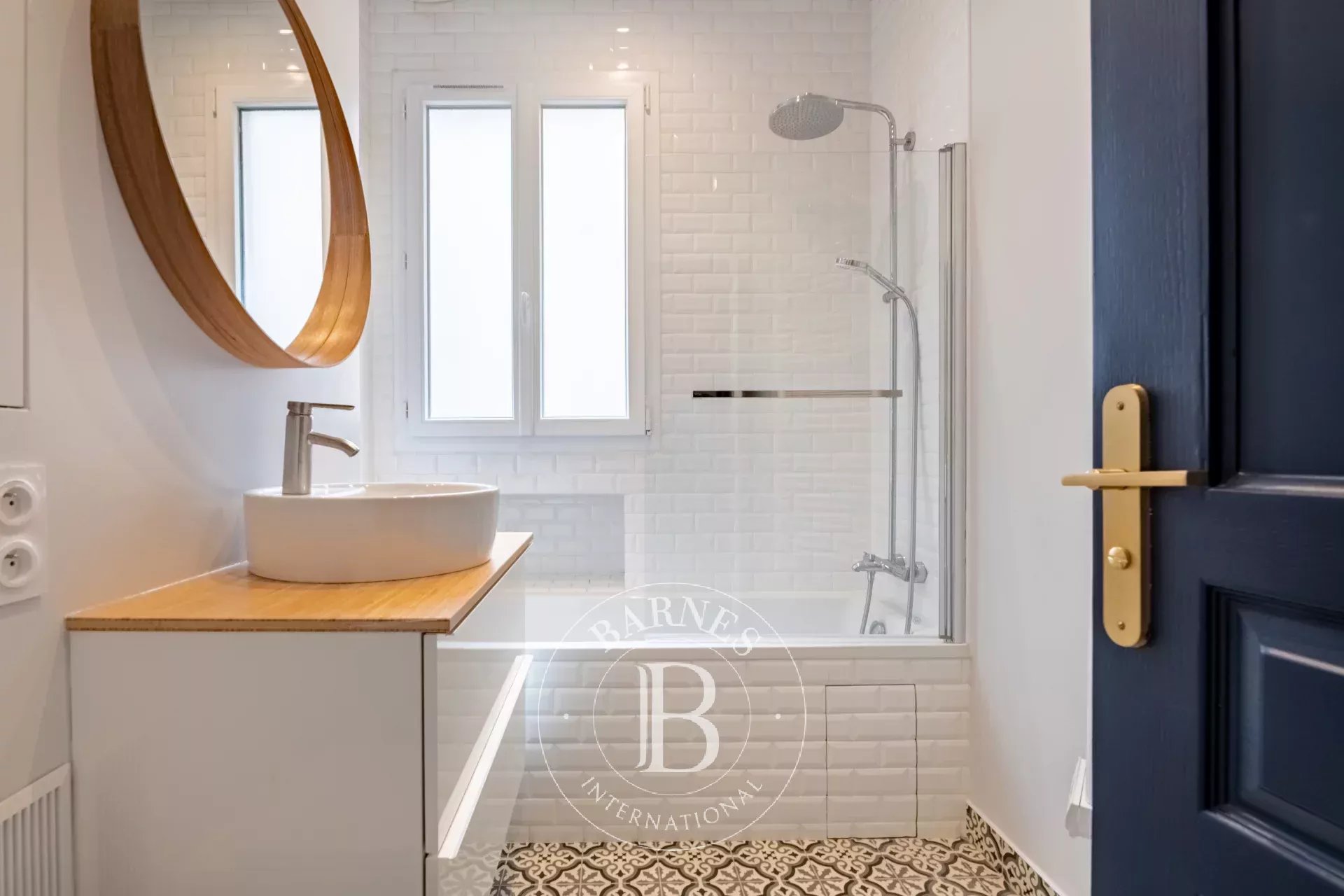 Daire Paris 10ème - picture 9